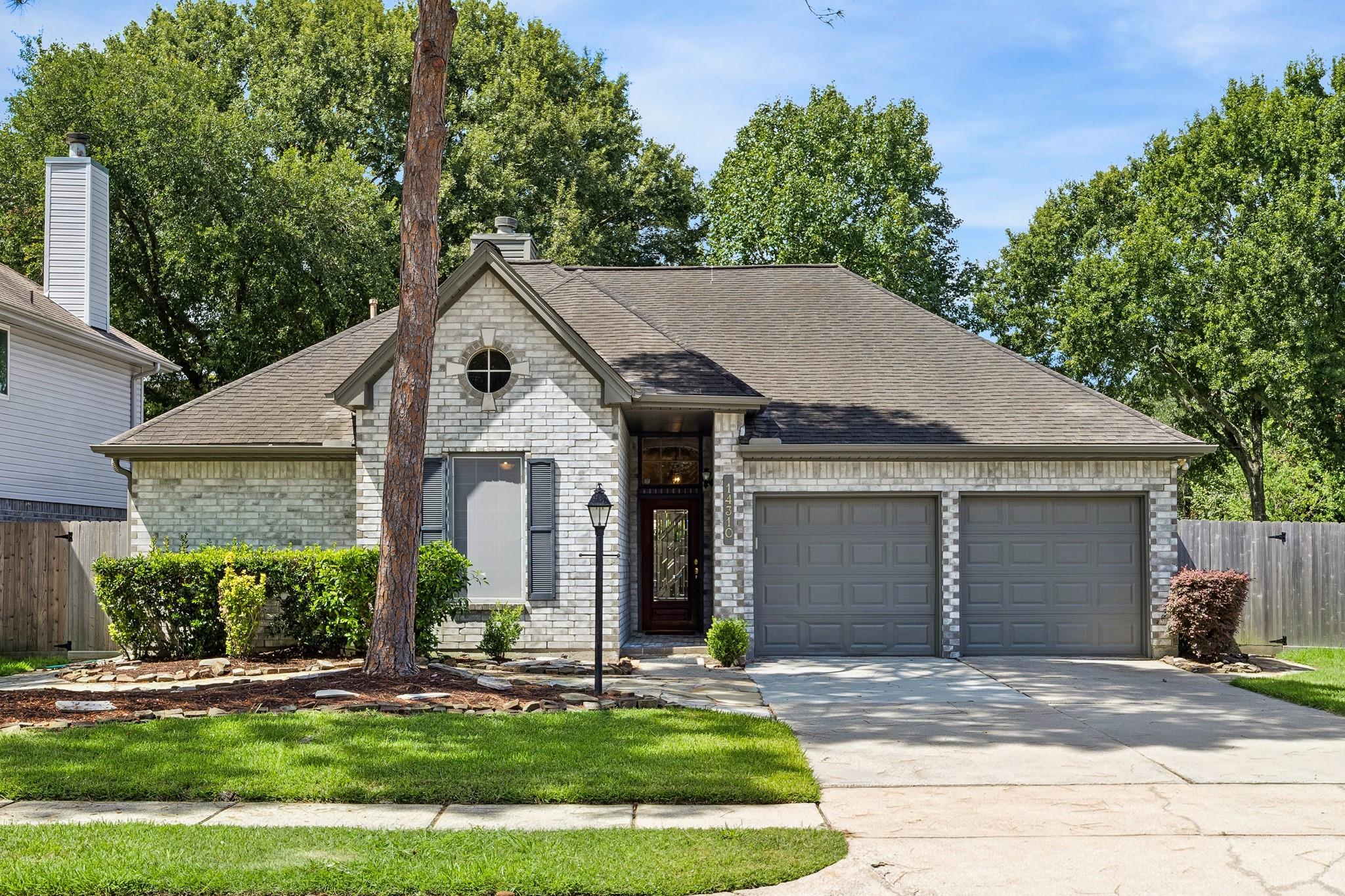 14310 Fair Knoll Way — photo