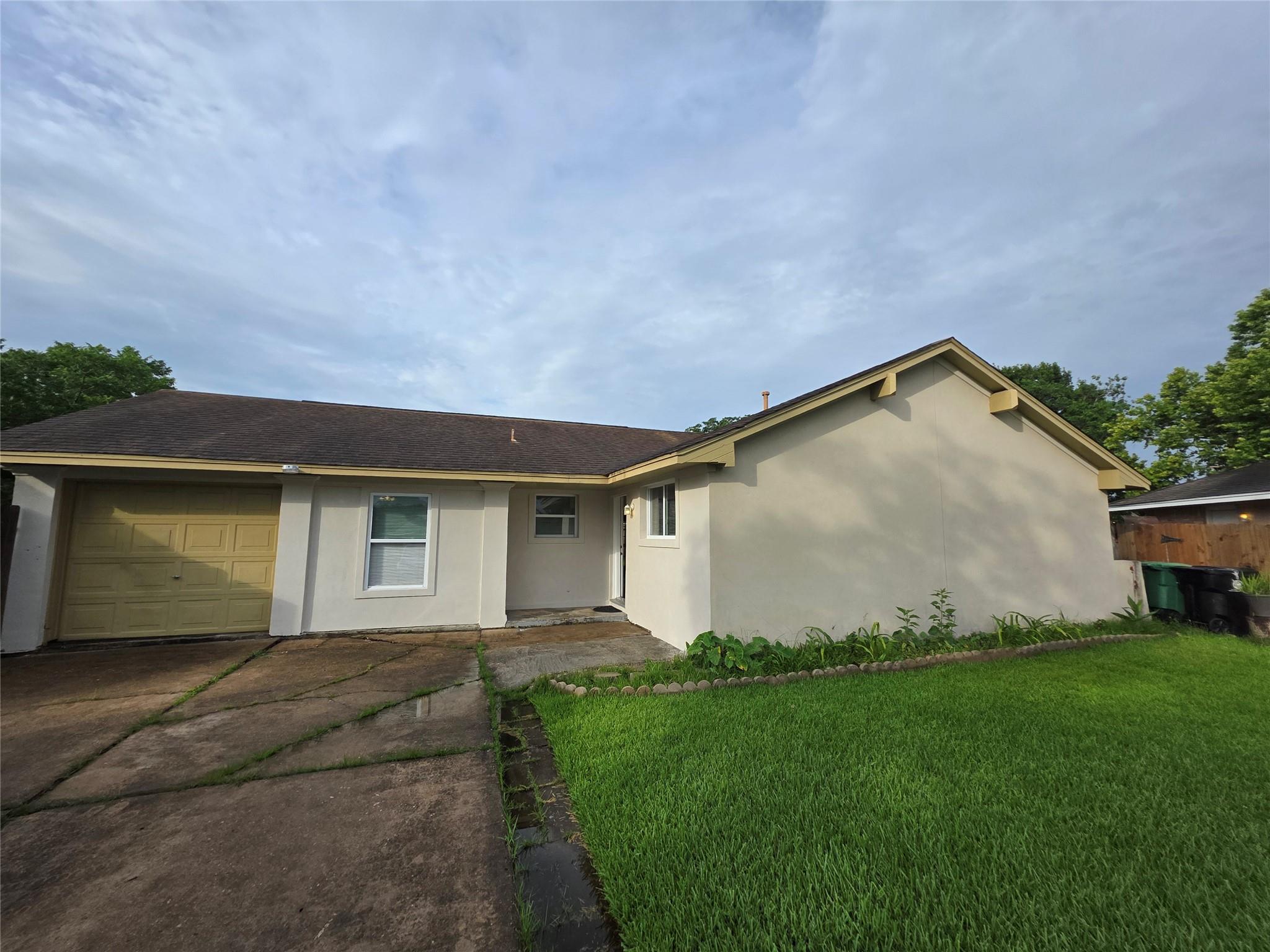 12526 Ravena Court — photo