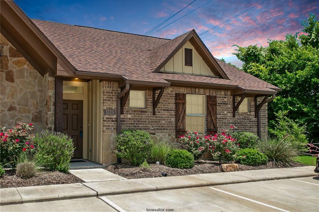 3325 Wakewell Court — photo