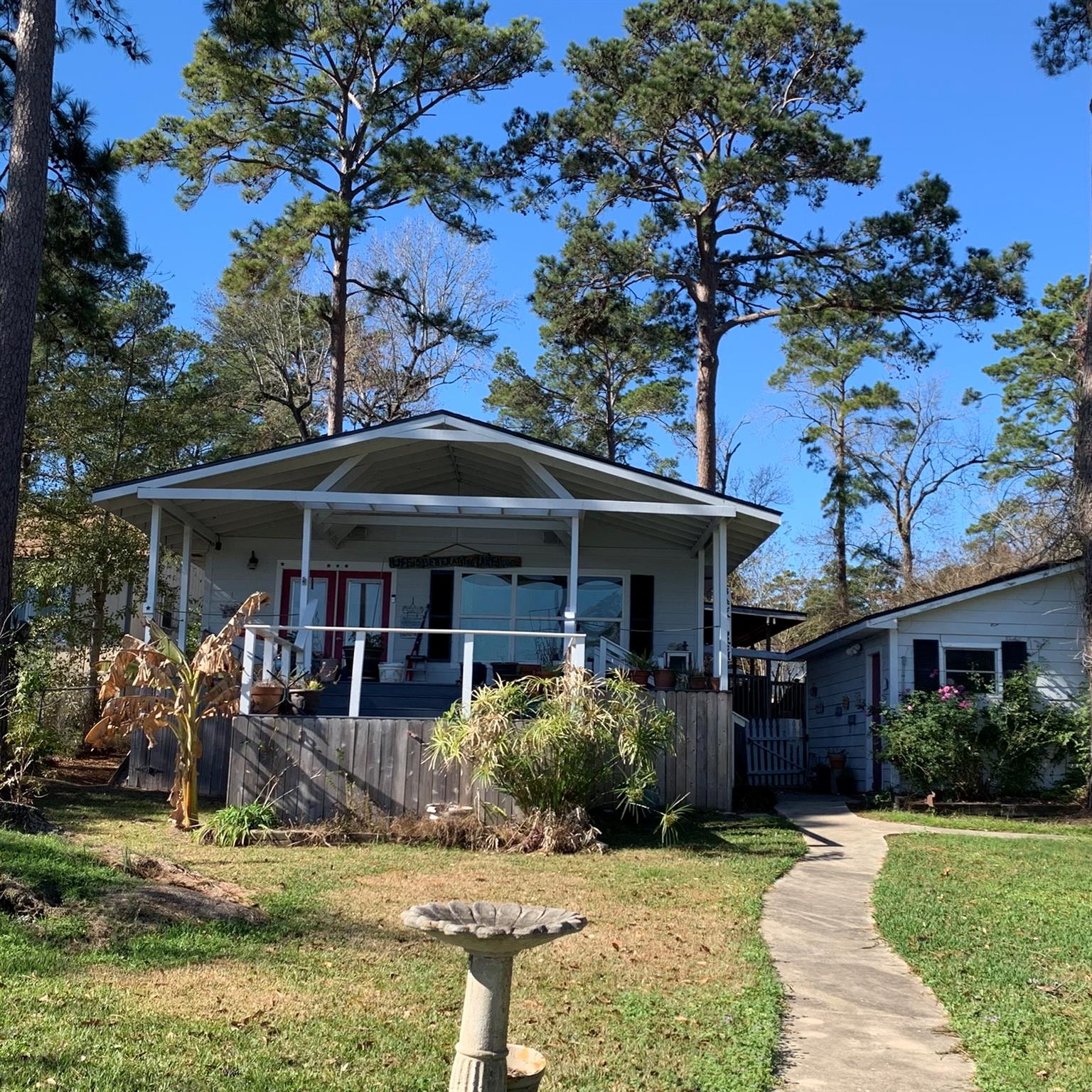 210 Willow Bend — photo