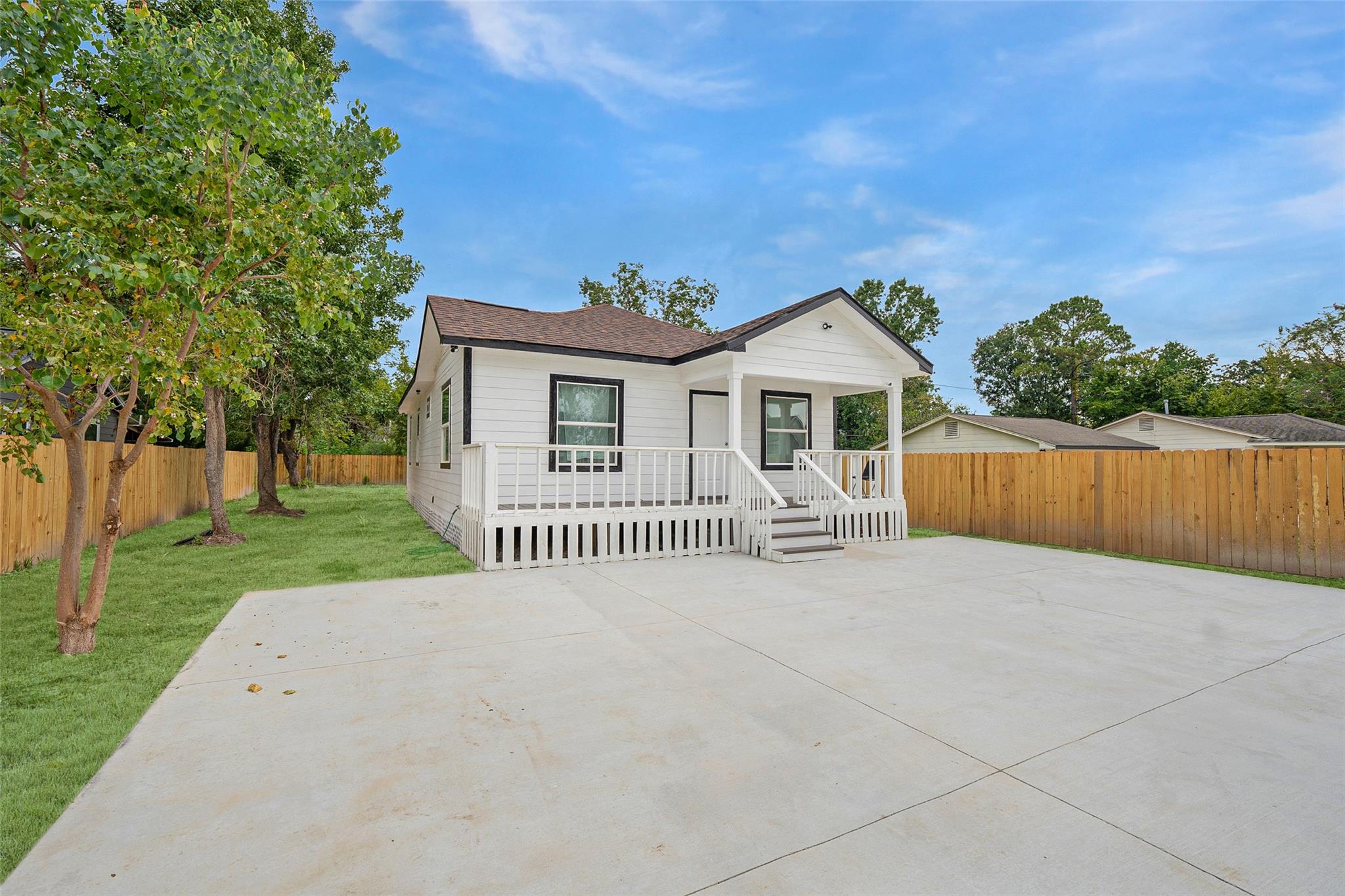 9305 Kentshire Drive — photo