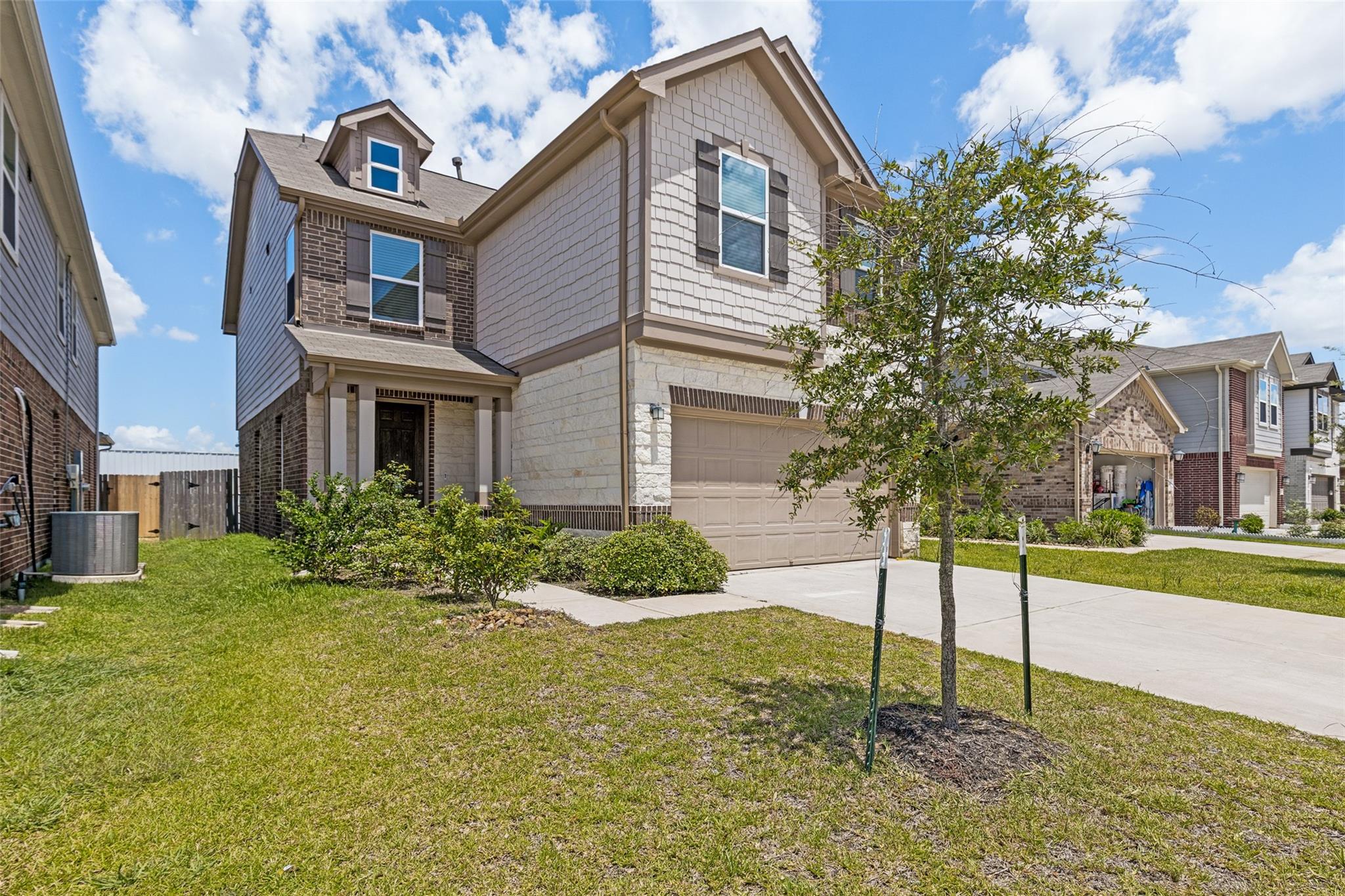 25334 Trinity Oakley Court — photo
