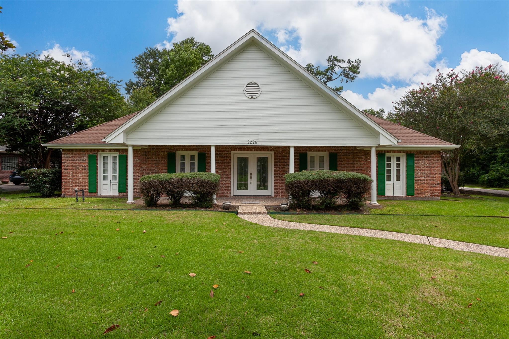 2226 Chasse Bend Street — photo