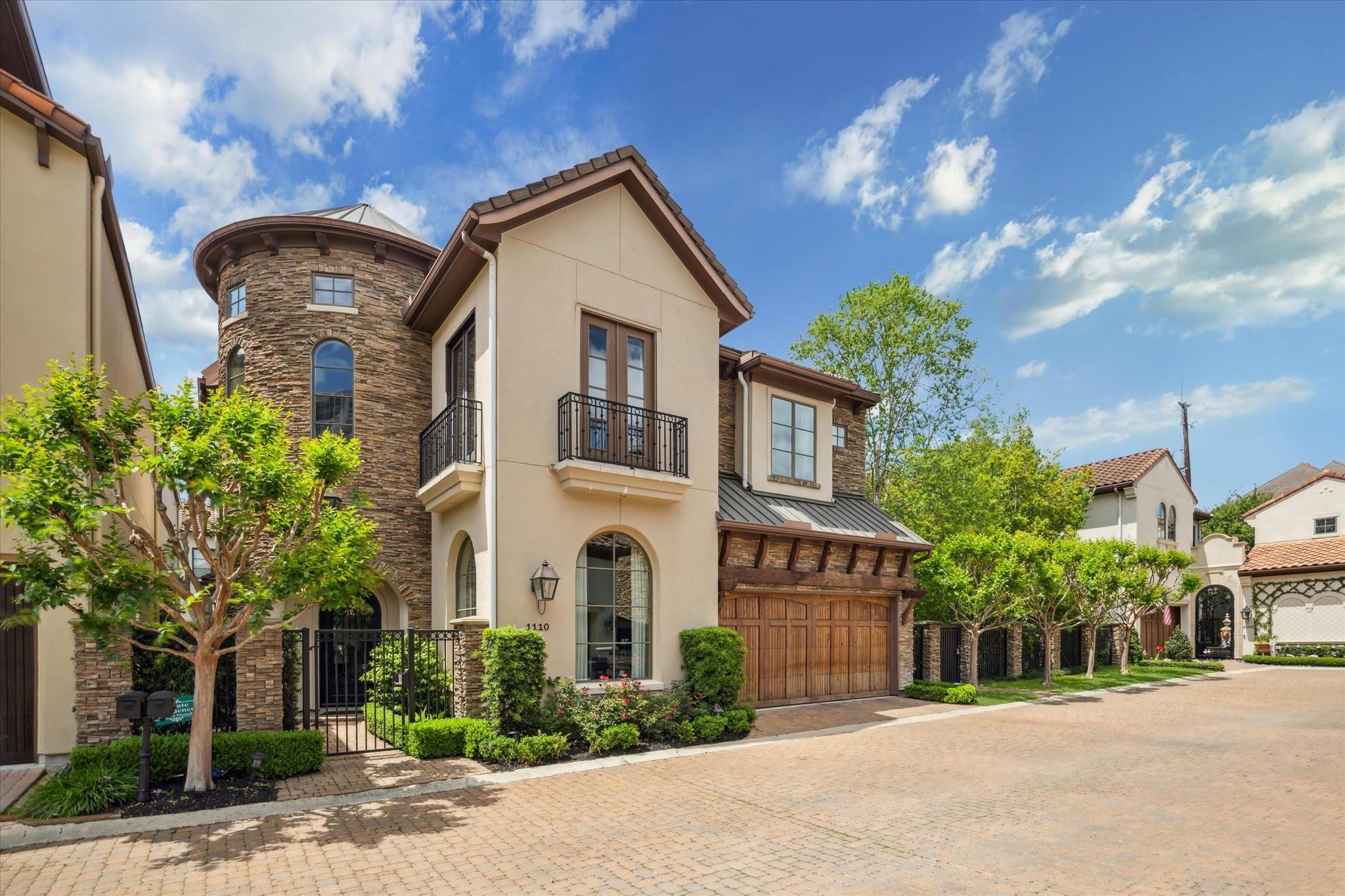 1110 Longmont Place Court — photo