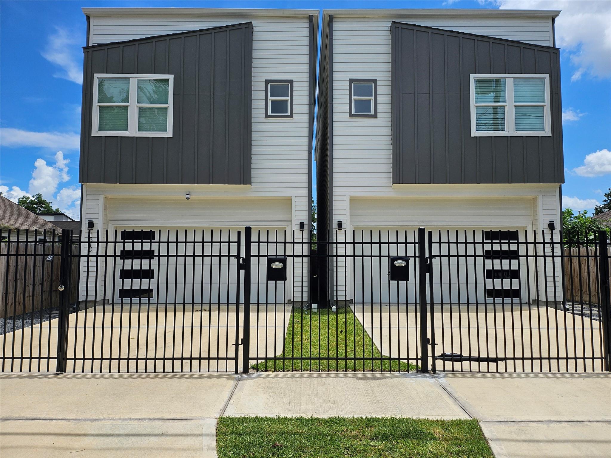 1510 Weiss Street — photo