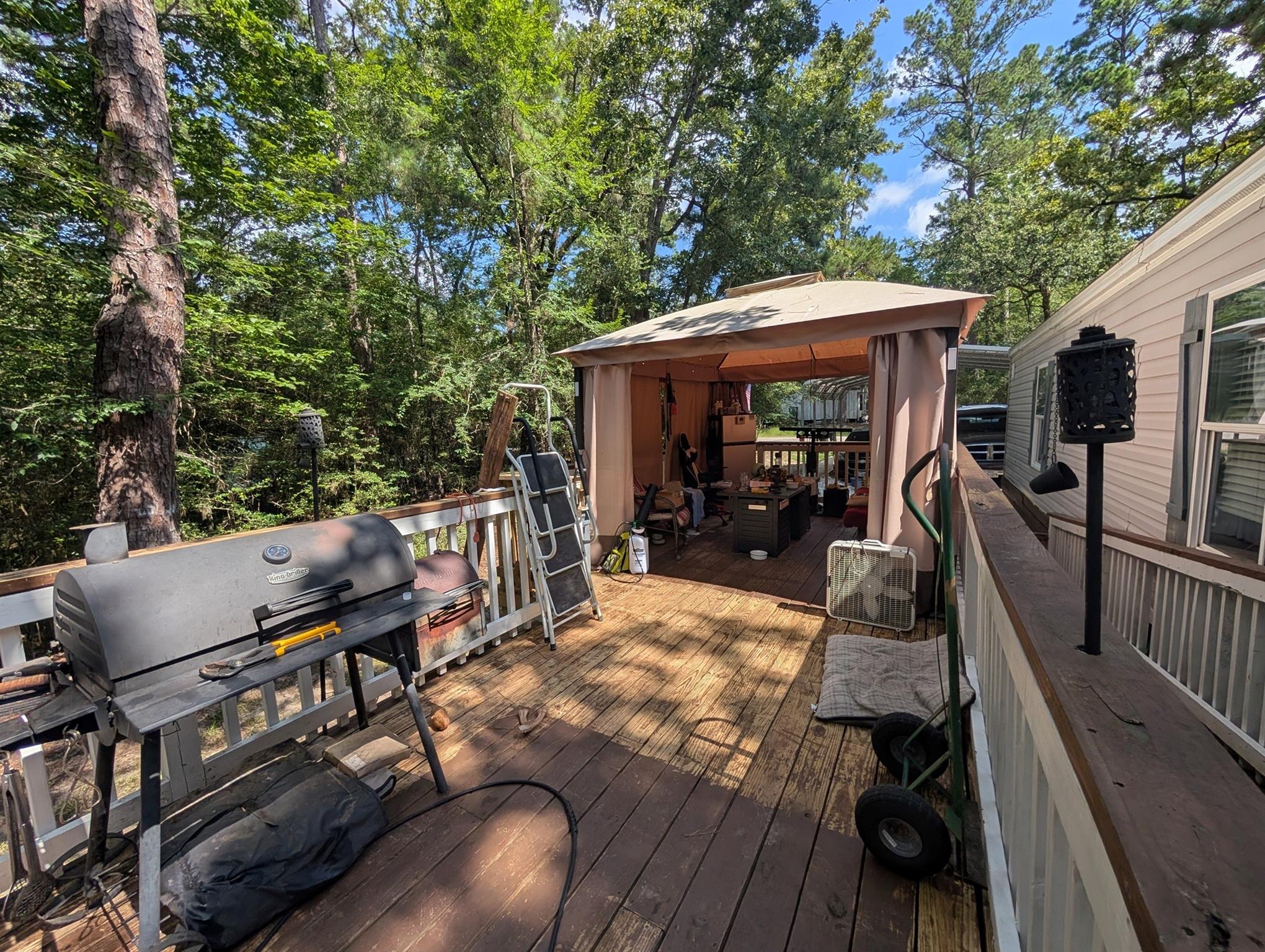 1274 Cardinal Lane — photo