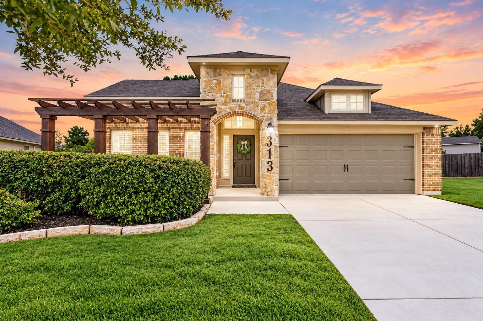 313 Brocks Court — photo