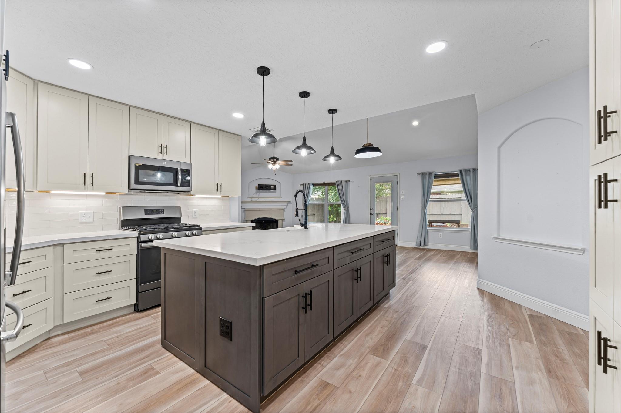 14843 Wooded Glen Court — photo
