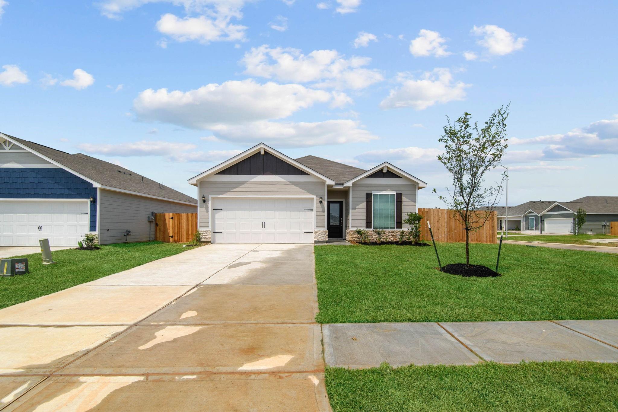 672 Rusted Spur Way, Waller, TX 77484