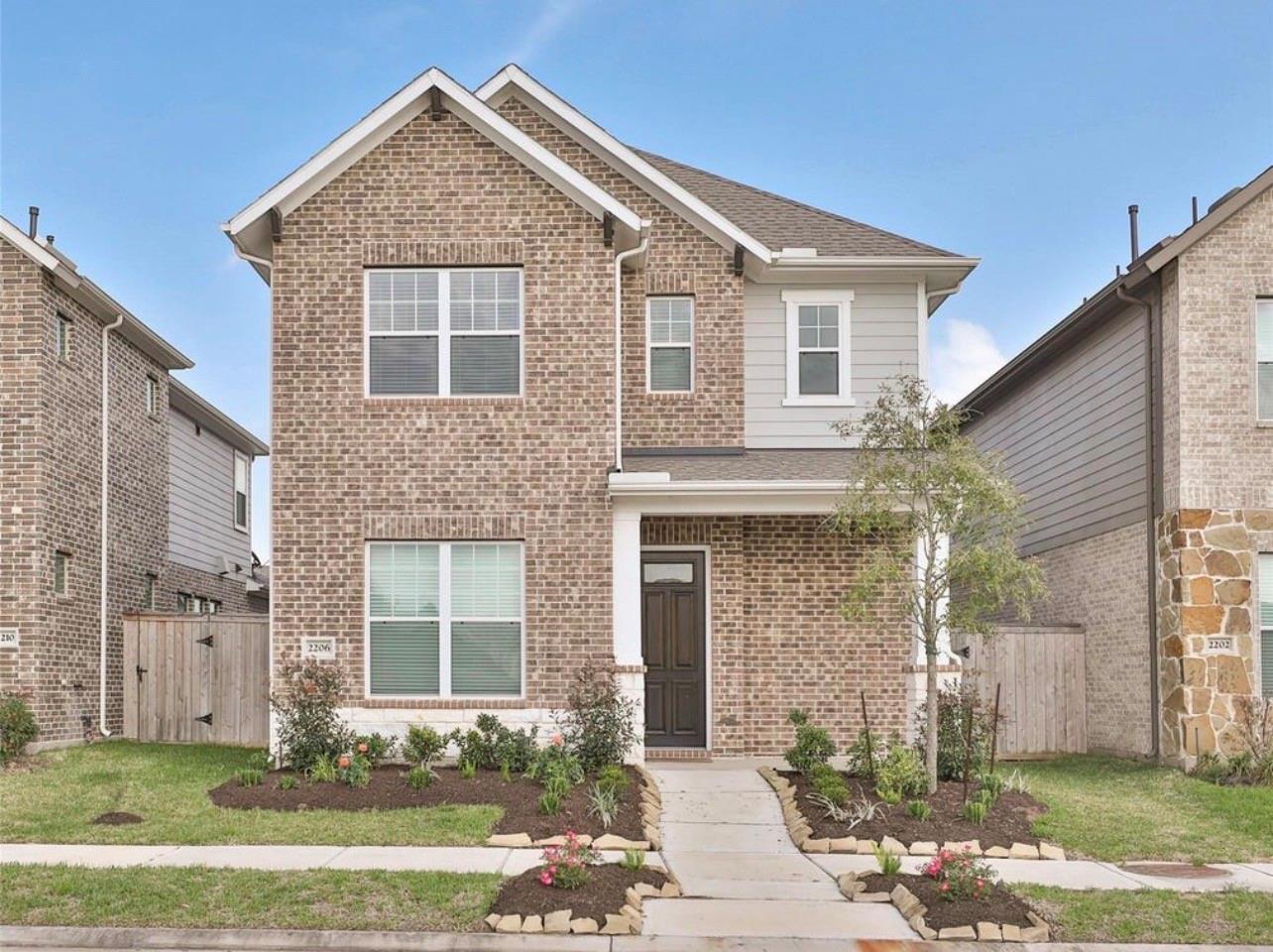 2206 Bridgeport Path Drive — photo