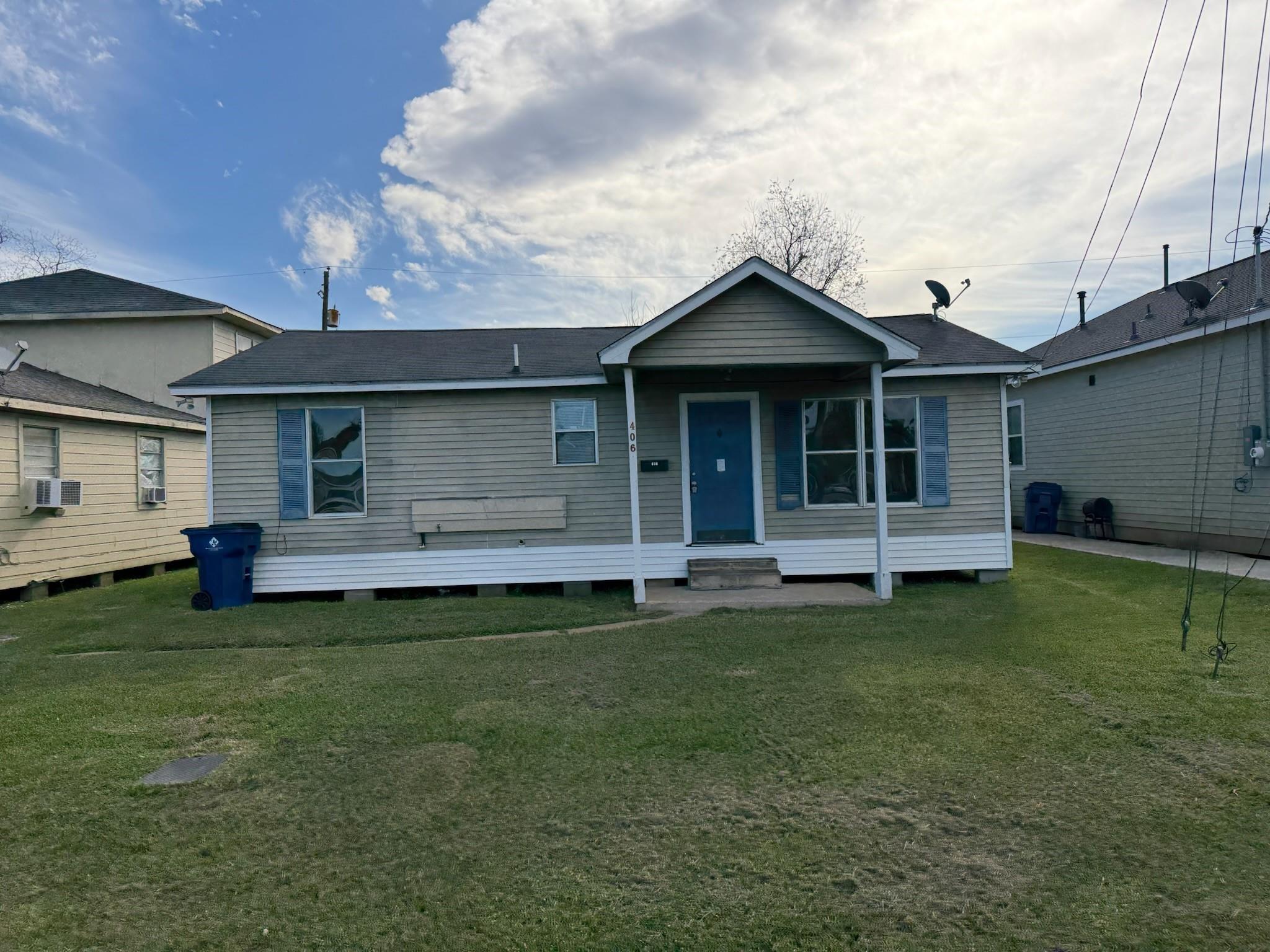 406 Snow Drive — photo