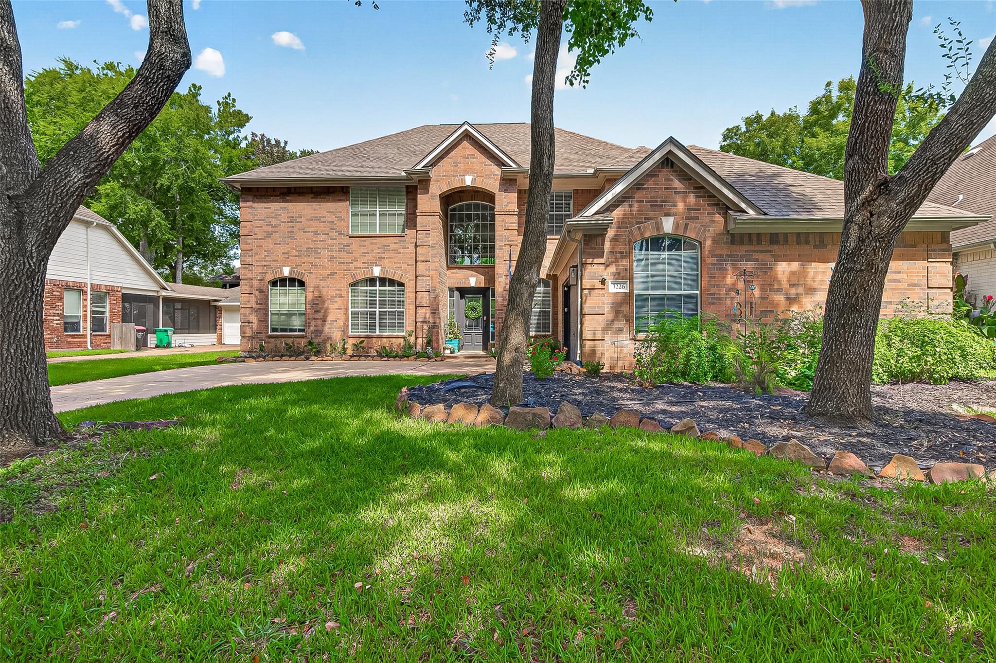 3226 Oak Park Lane — photo