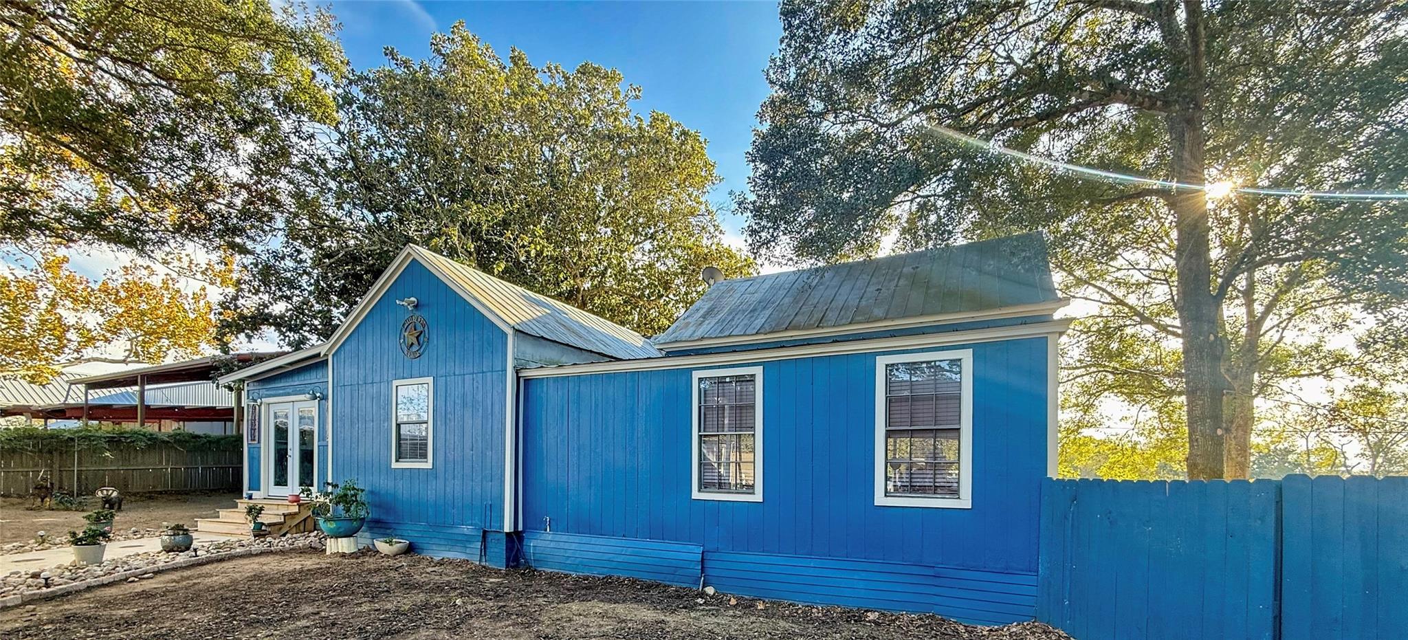 841 S Loop 497, Brenham, TX 77833 — photo 2