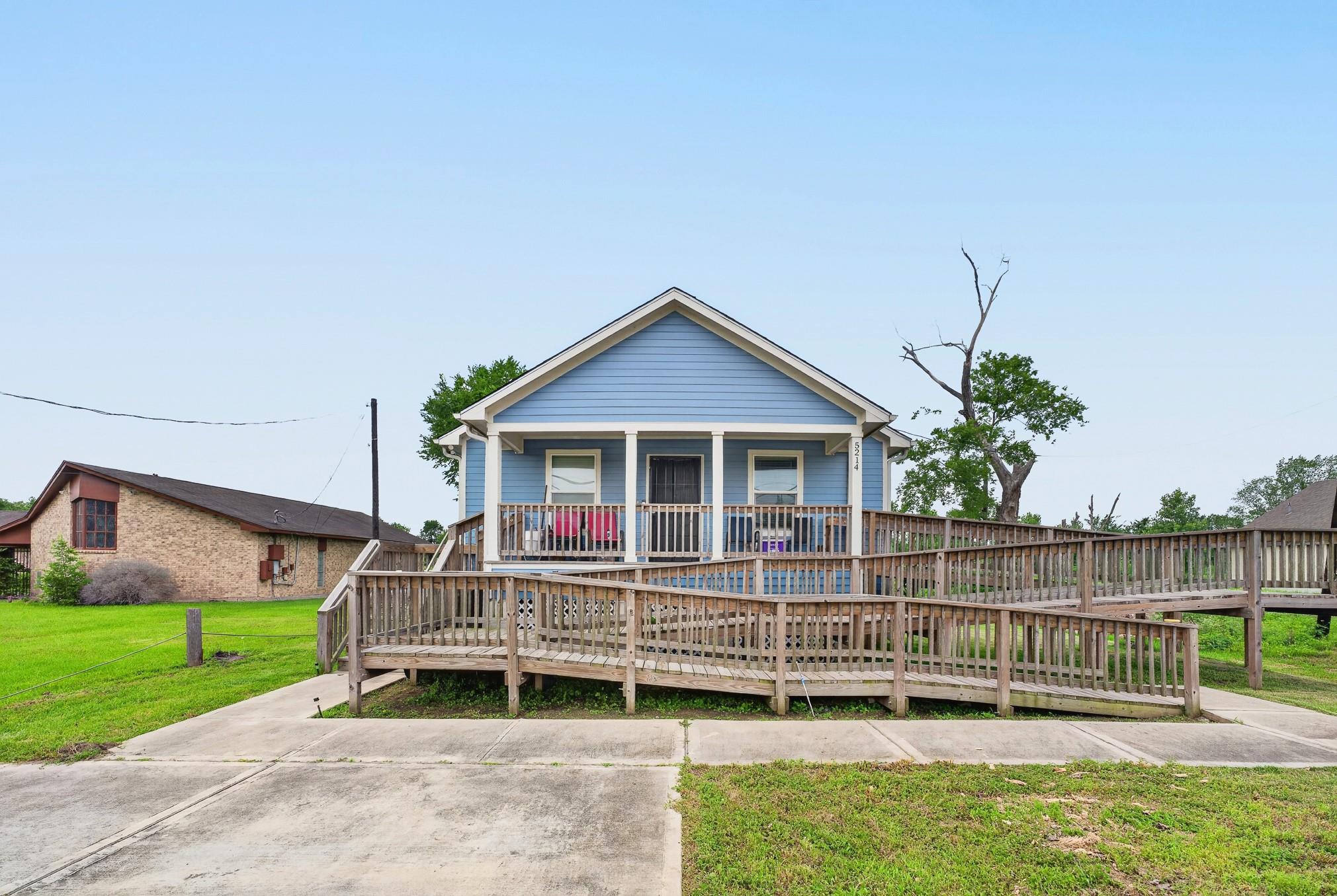 5214 S Acres Drive — photo