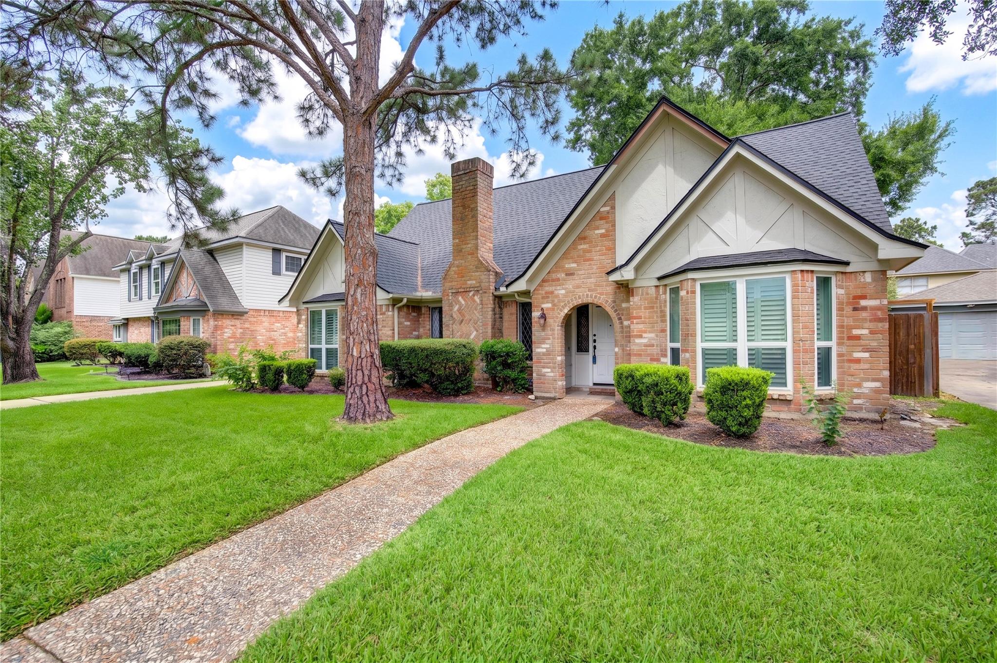 20610 Laurel Lock Drive — photo