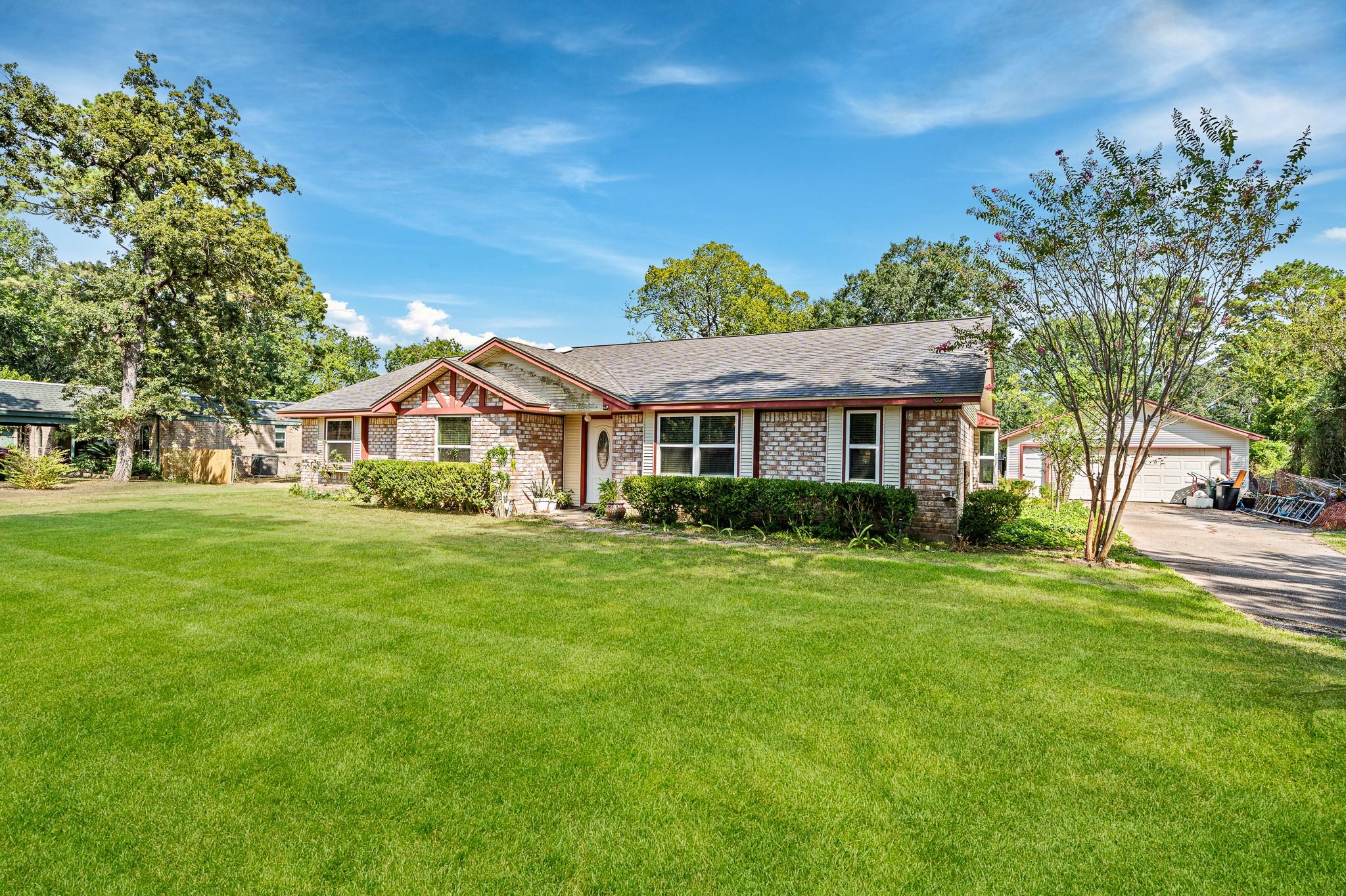 12715 Oakfield Drive — photo