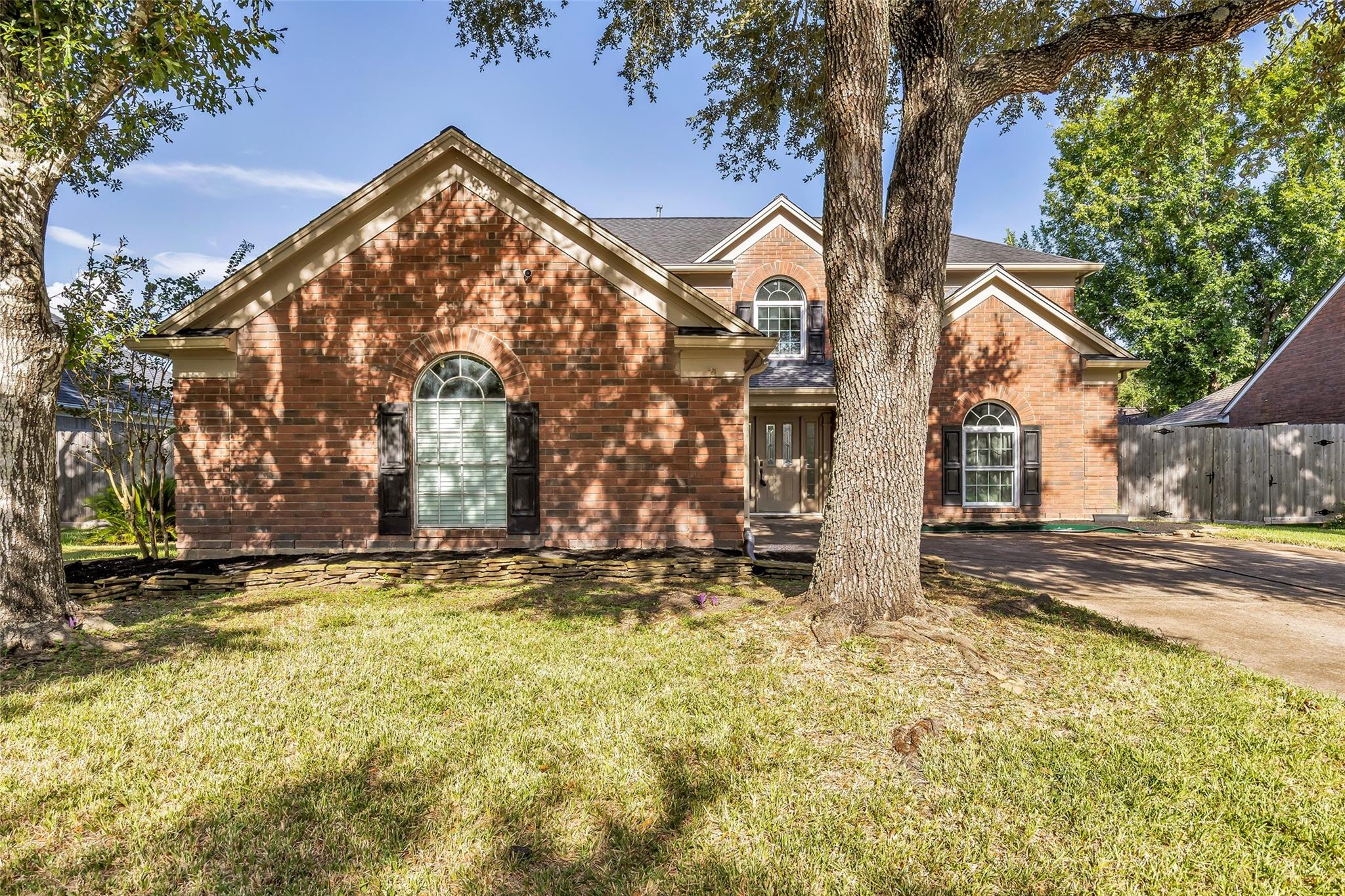 4007 Greenwood Drive — photo