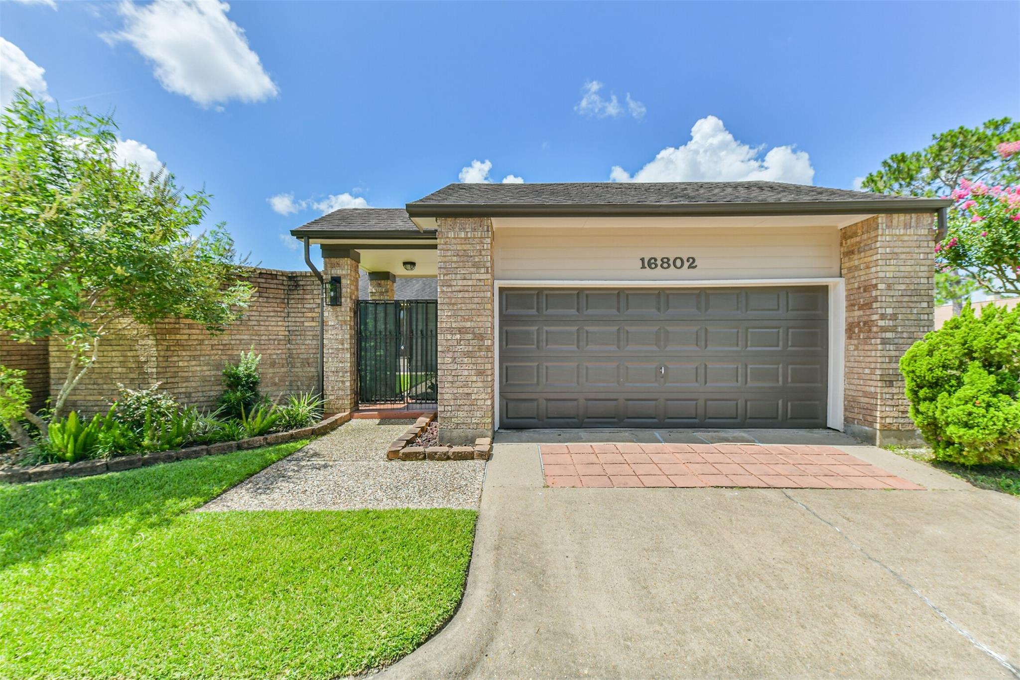 16802 Hartwood Way — photo
