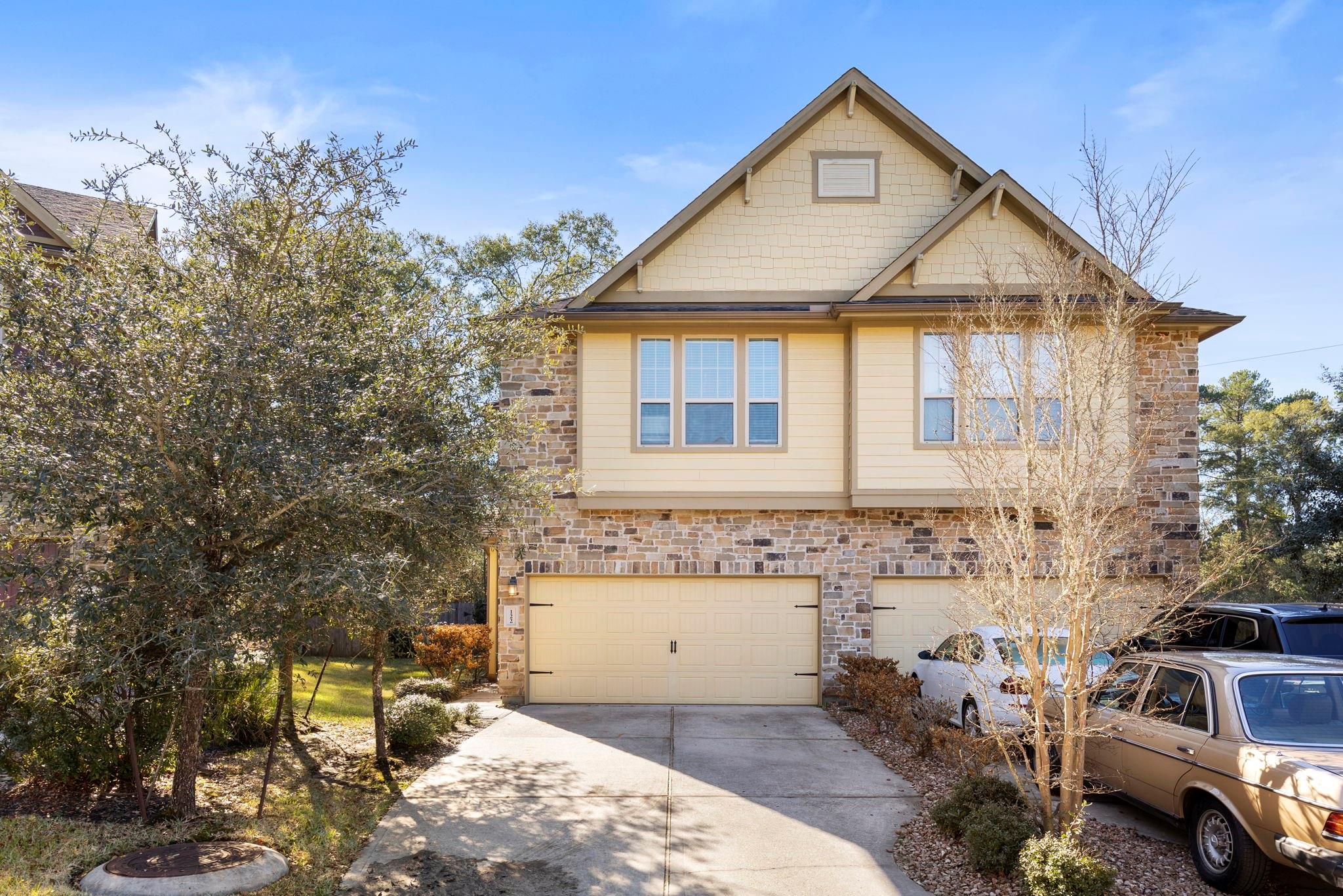 122 Cheswood Manor Drive — photo