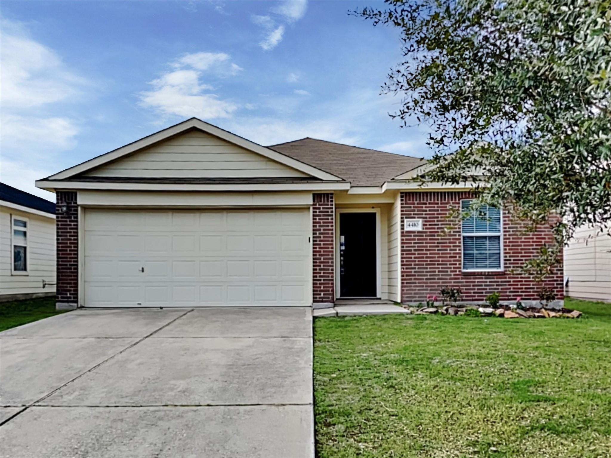 4410 Nueces River Loop — photo