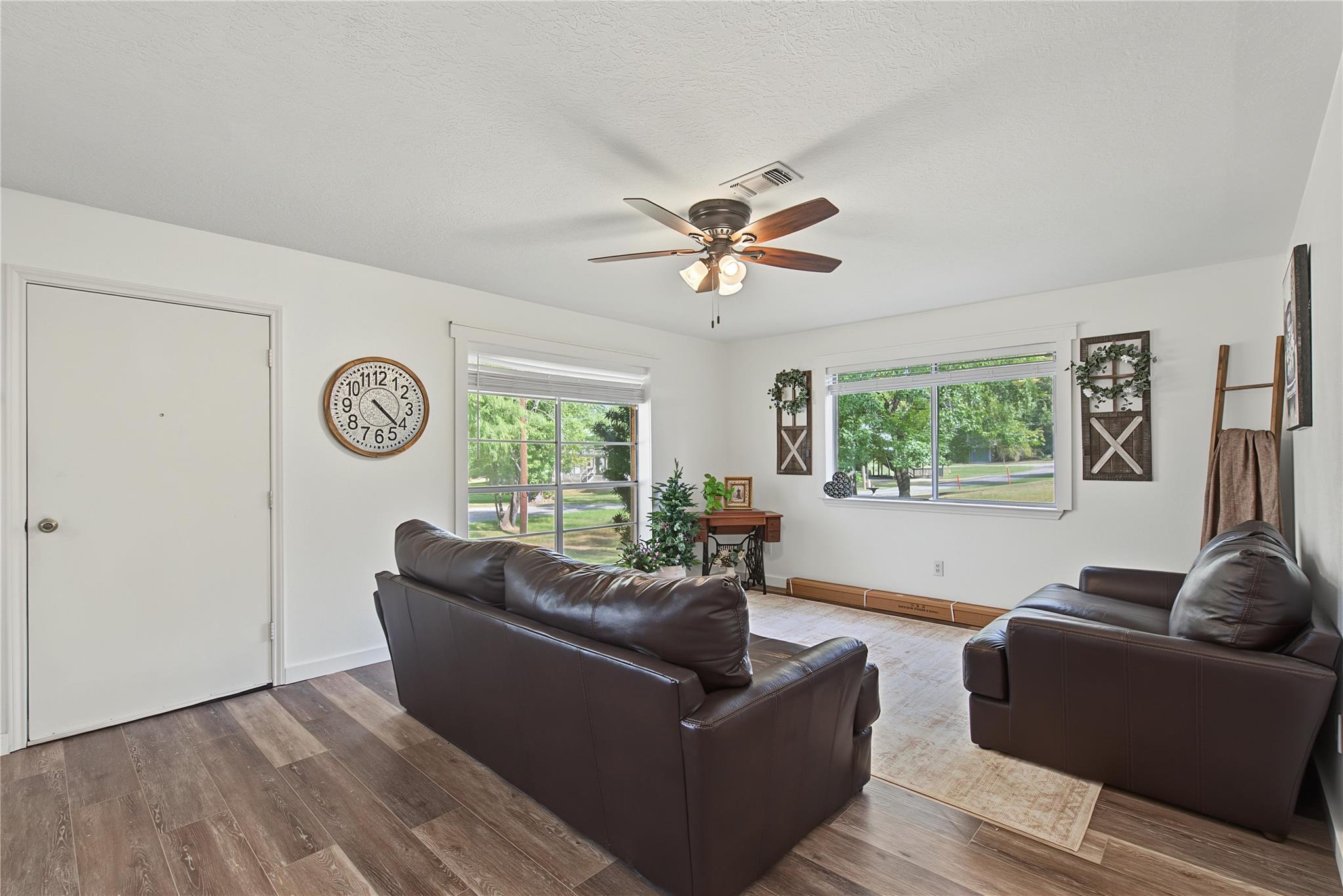 440 Lakeside Drive, Trinity, TX 75862 — photo 2