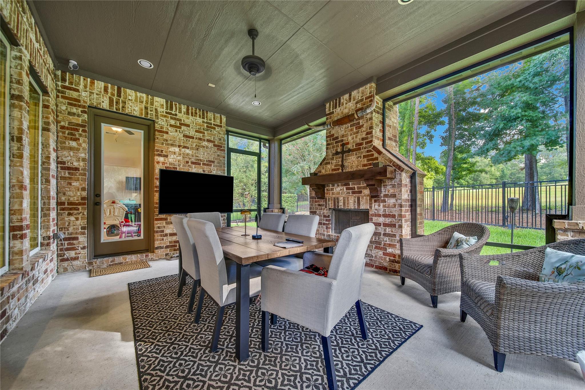 107 Berwick Lane — photo