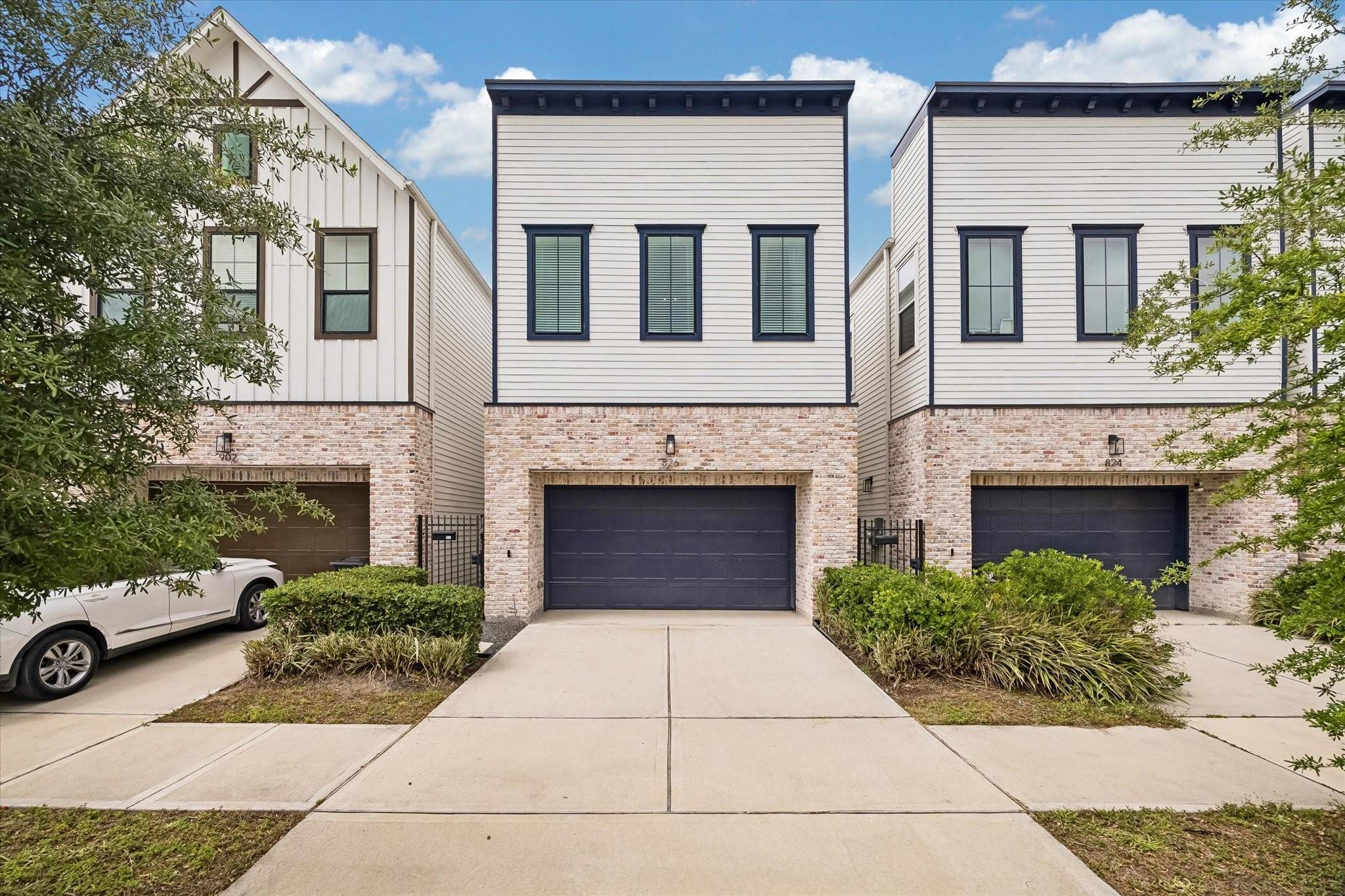 826 Nadine Street — photo