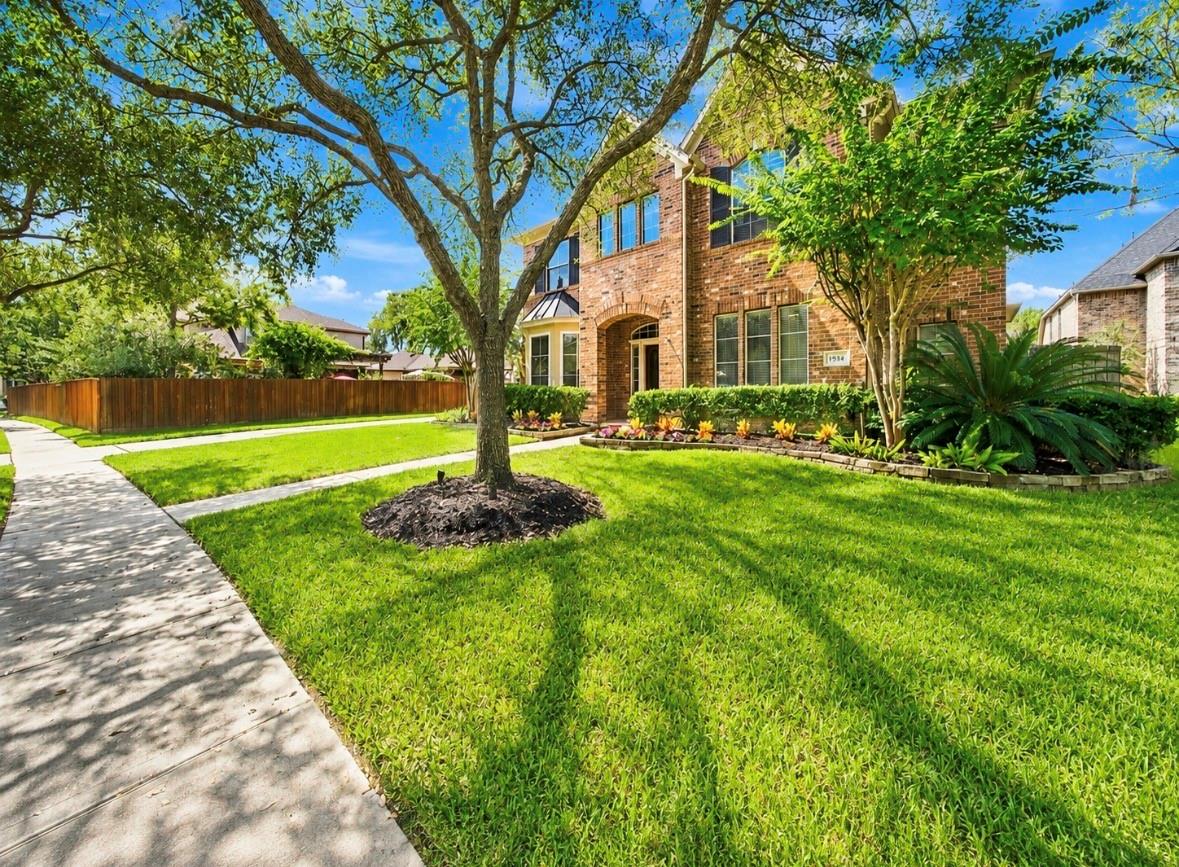 8734 Stowe Creek Lane — photo