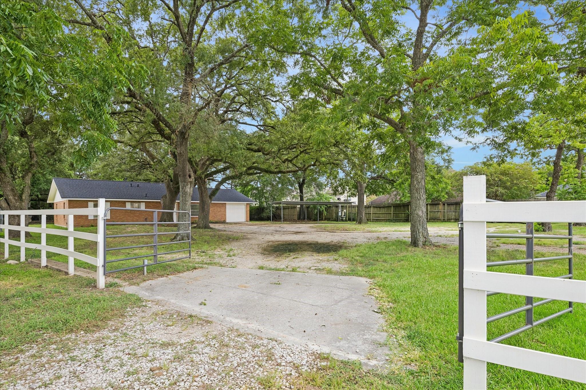 5615 Spring Cypress Road — photo