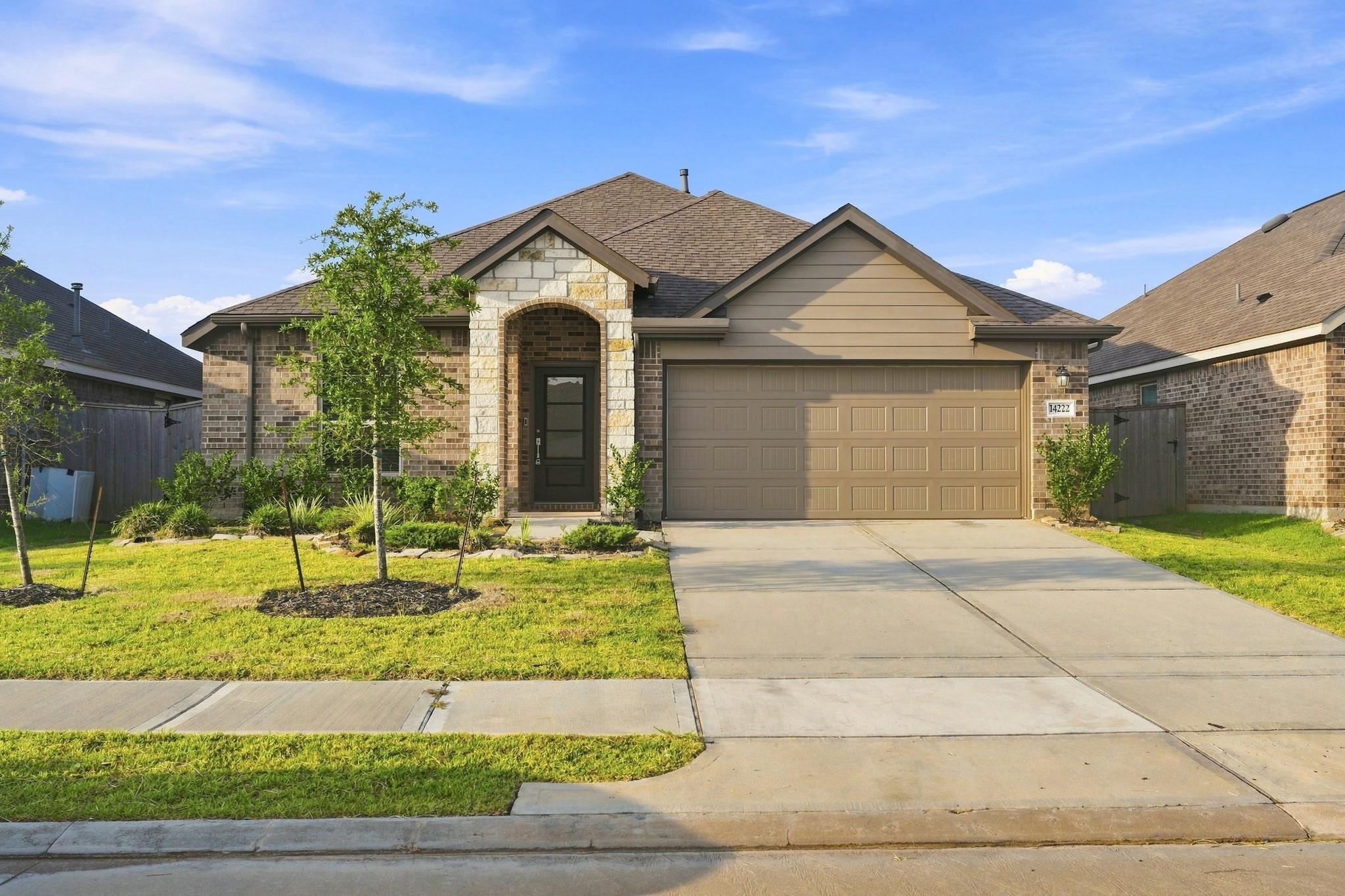 14222 Overbrook Willow Way — photo