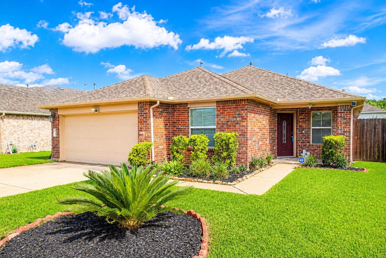 60 Rodeo Crest Drive, Manvel, TX 77578 — photo 2