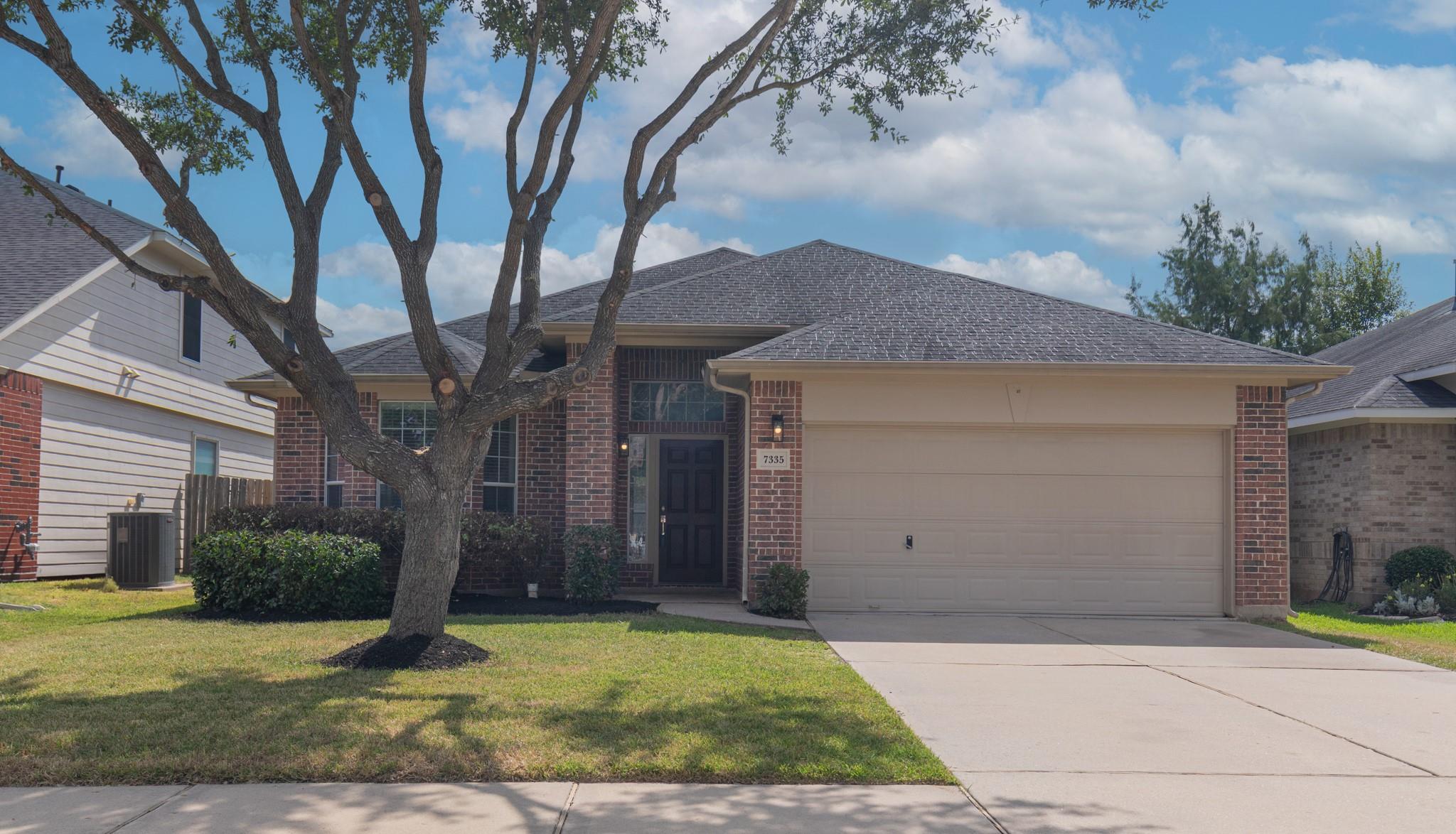 7335 Jacobs Well — photo