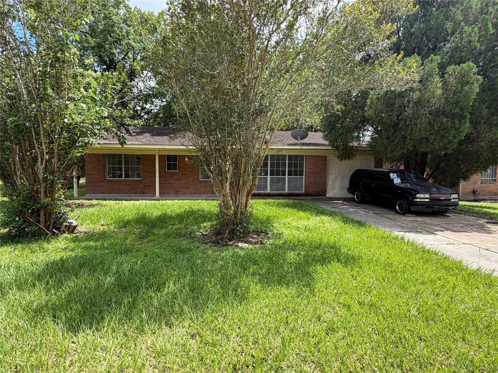 5230 Greylog Drive — photo