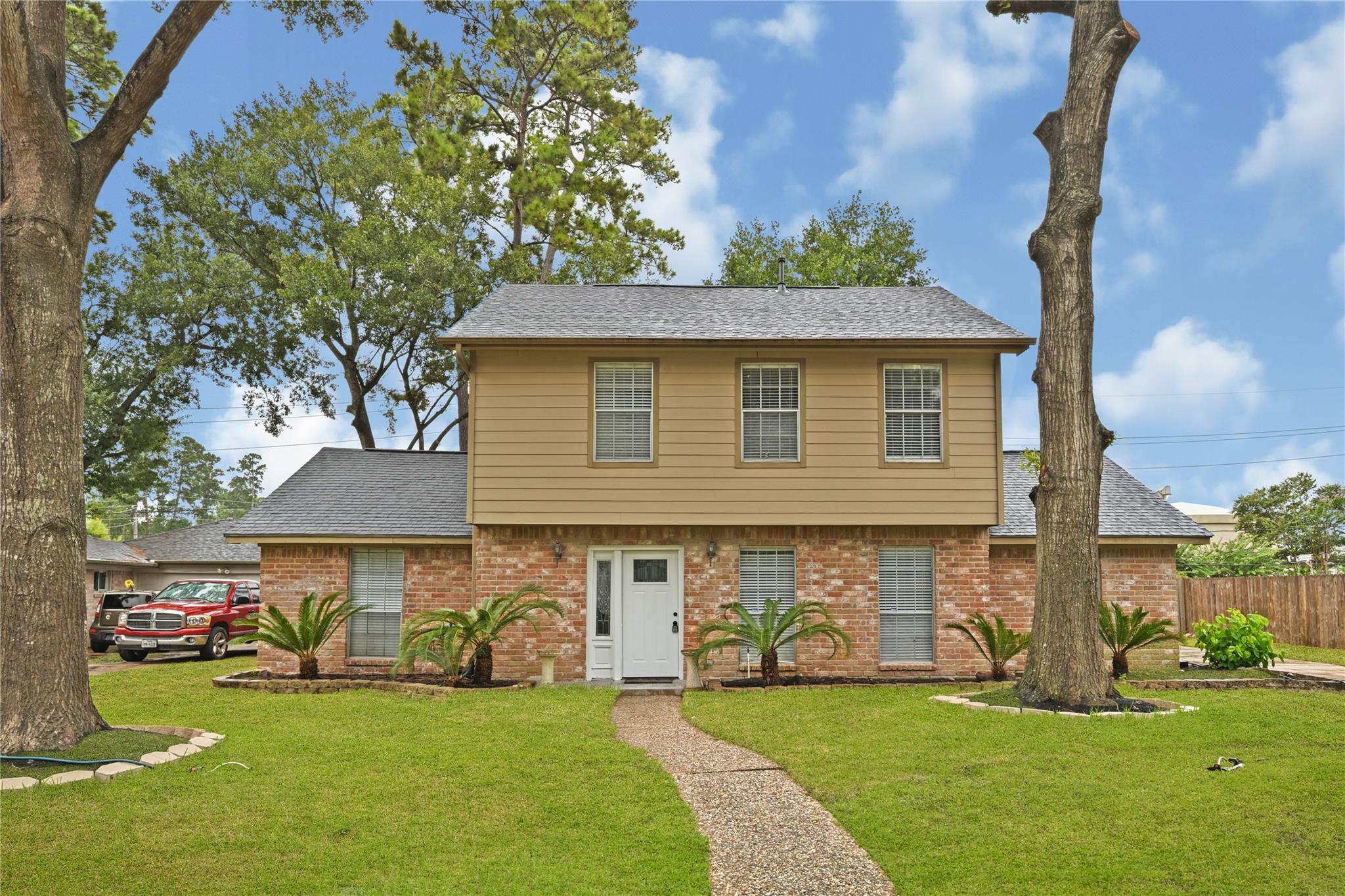 15239 Parkville Drive — photo
