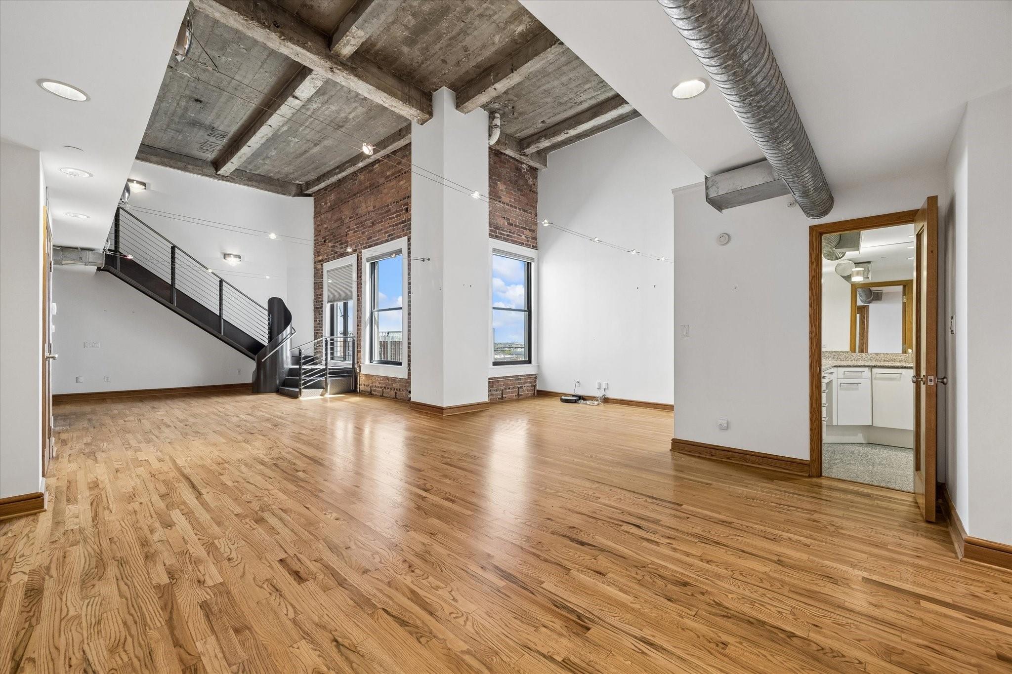 915 Franklin Street #9L — photo