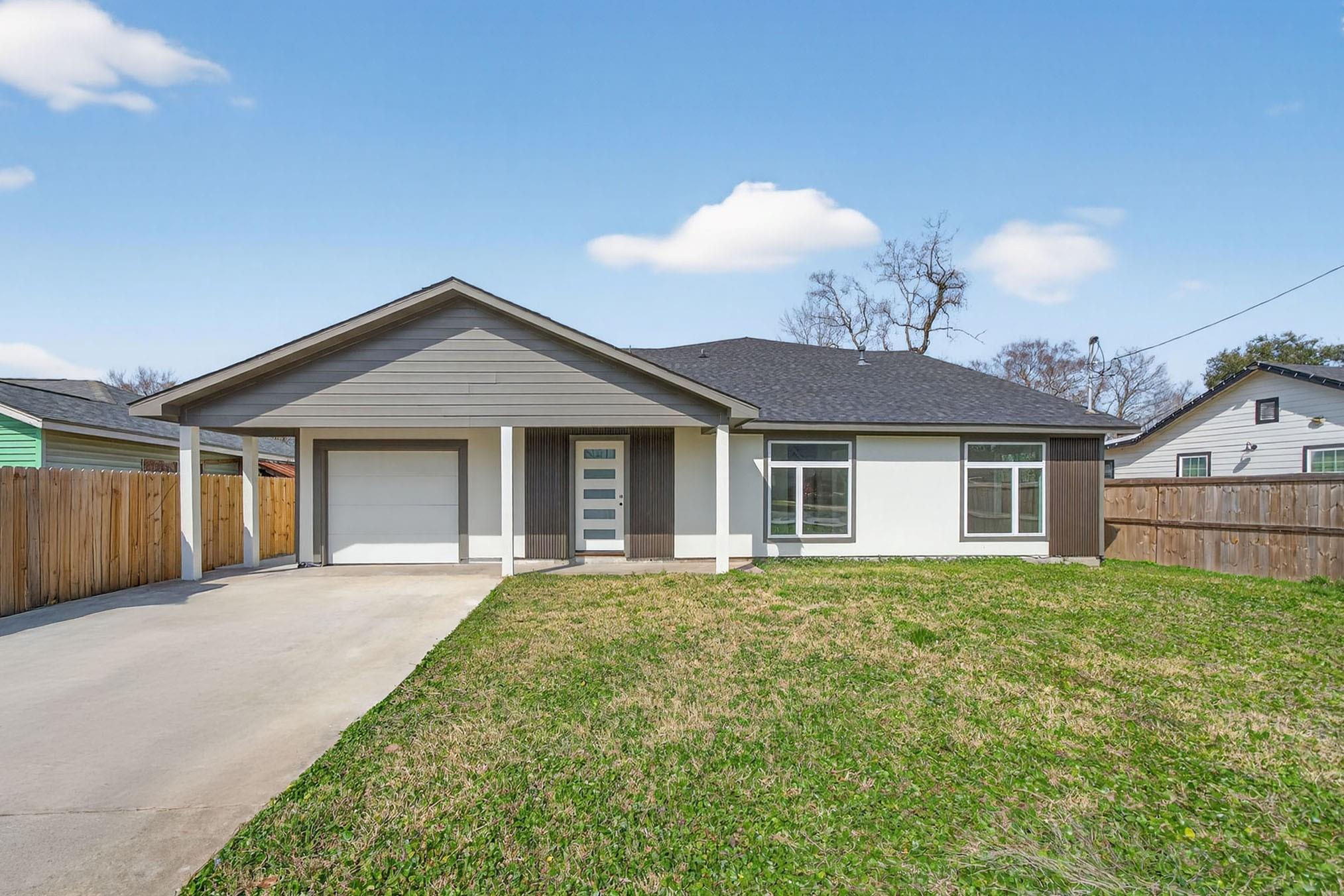 7409 Touchstone Street — photo