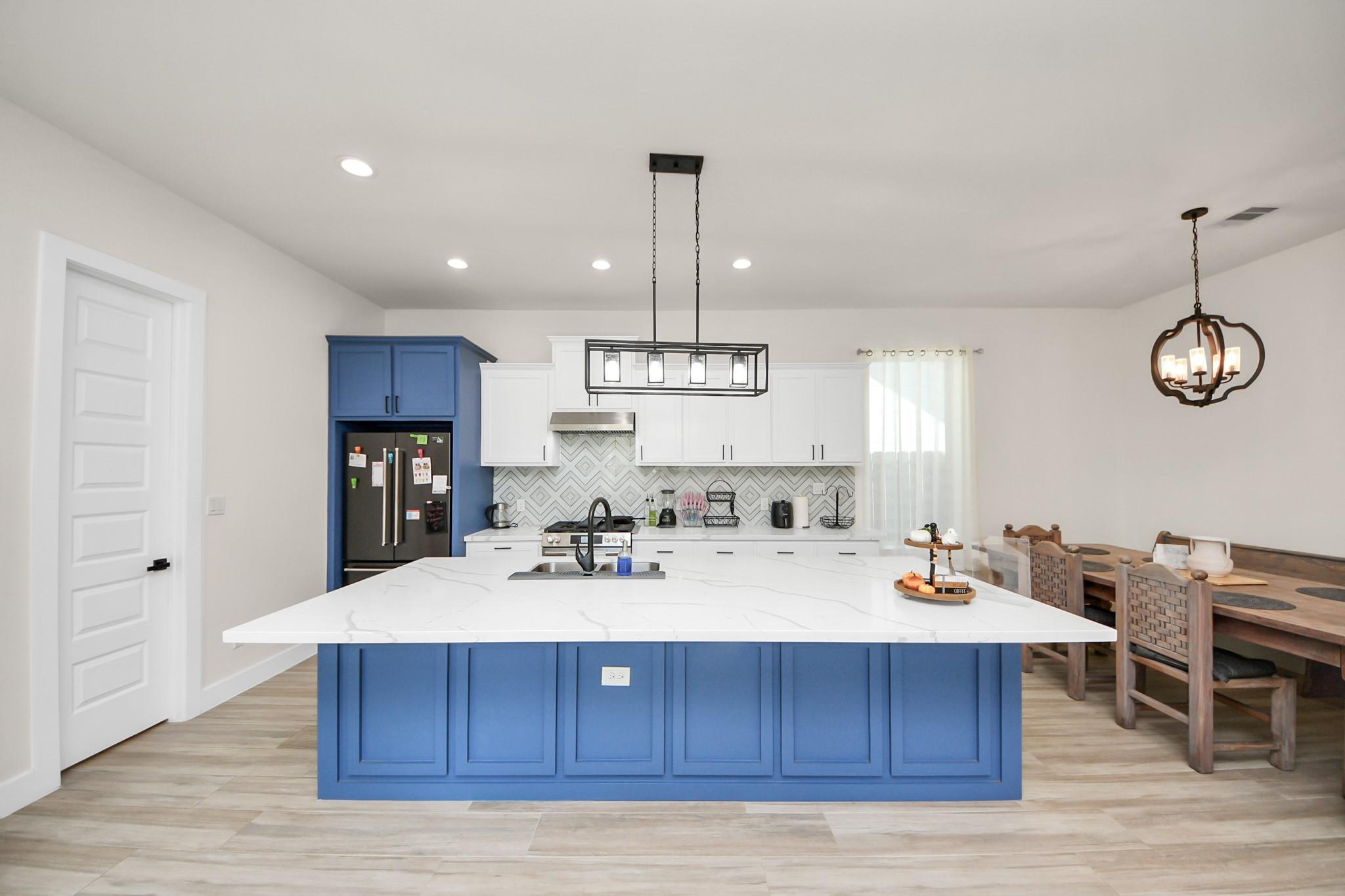 8420A Lanewood Drive — photo