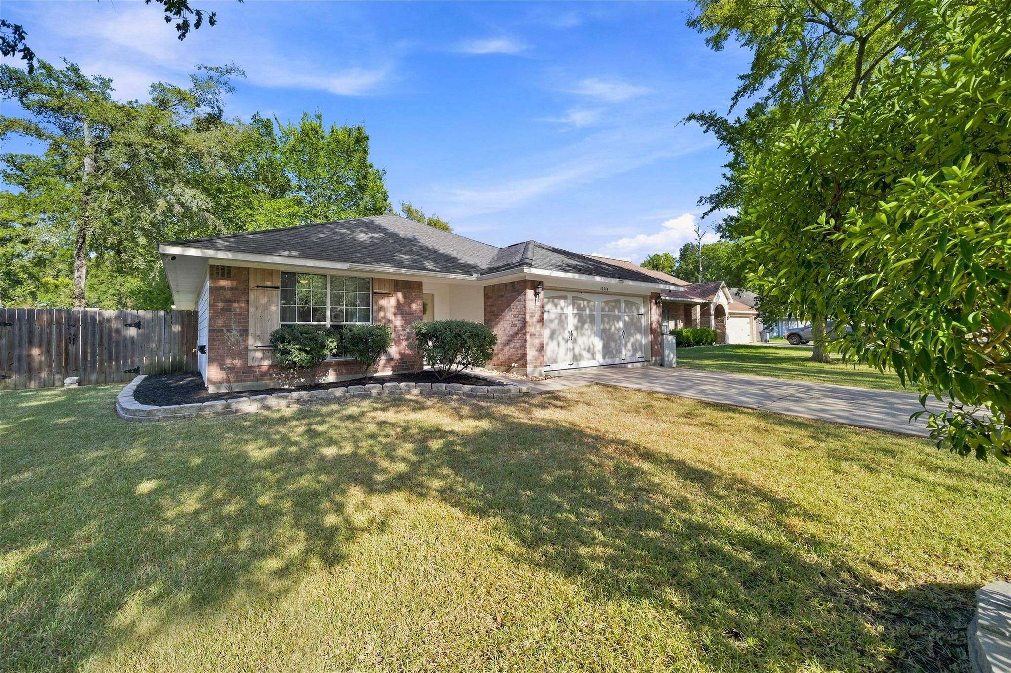 15914 Castaway Court — photo
