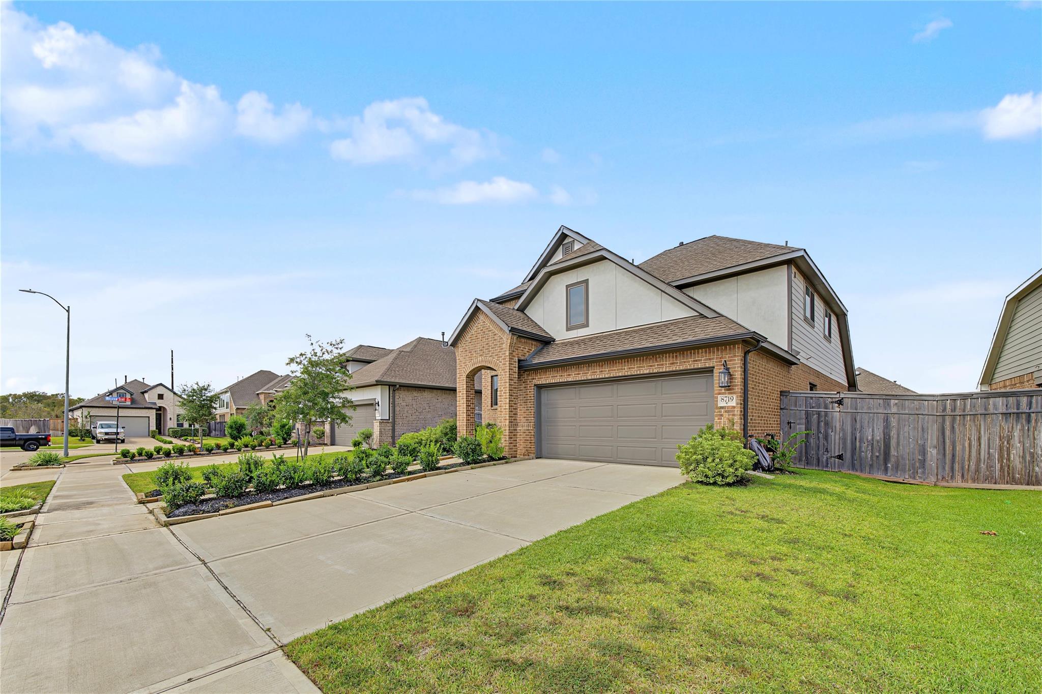 8719 Arbor Trail Drive — photo