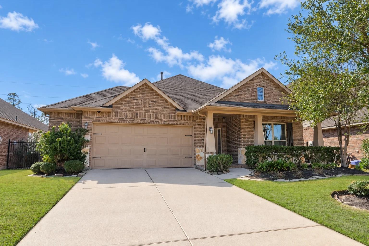 103 W Wading Pond Circle — photo