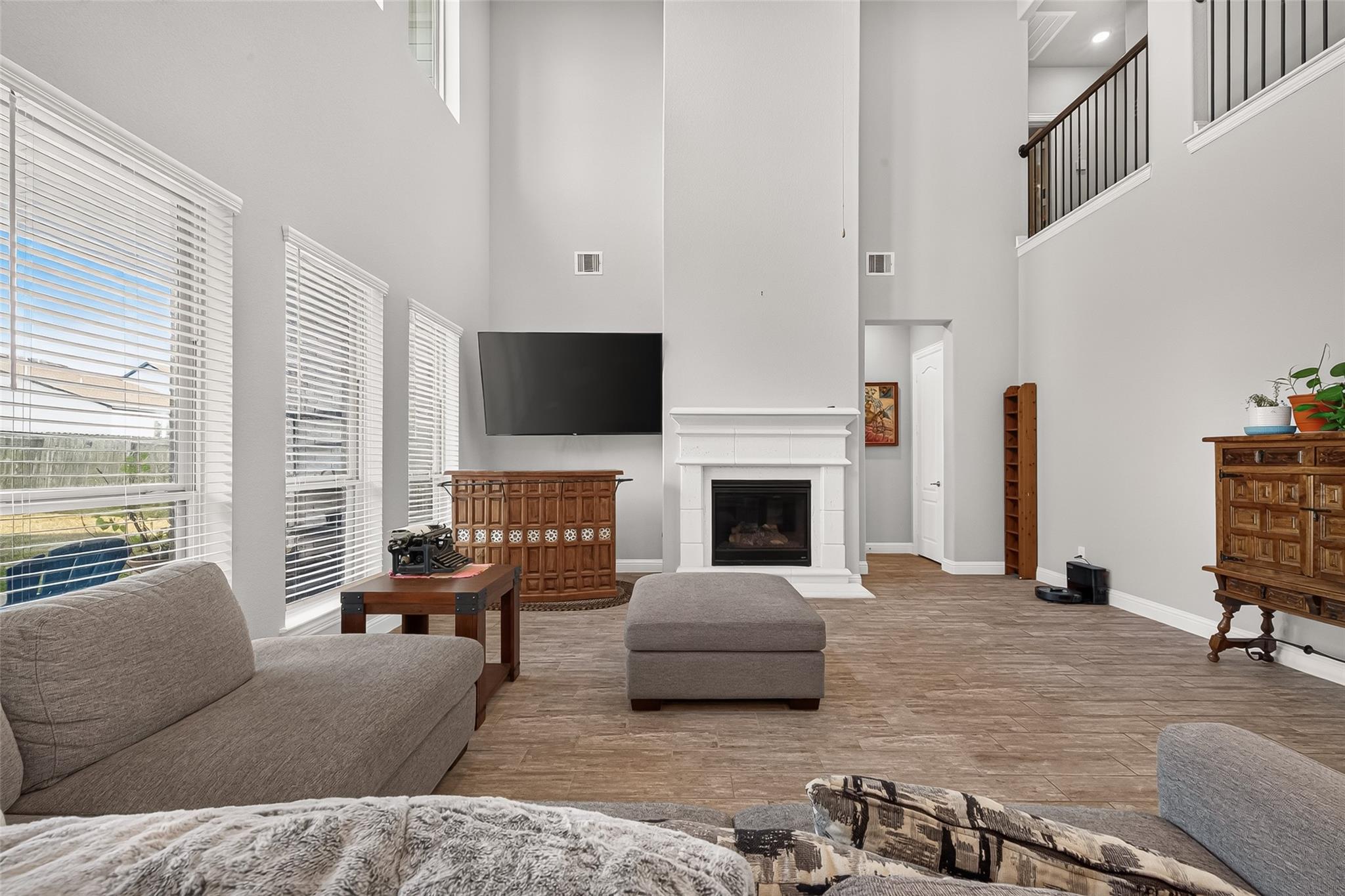 8511 Flagman Trail — photo