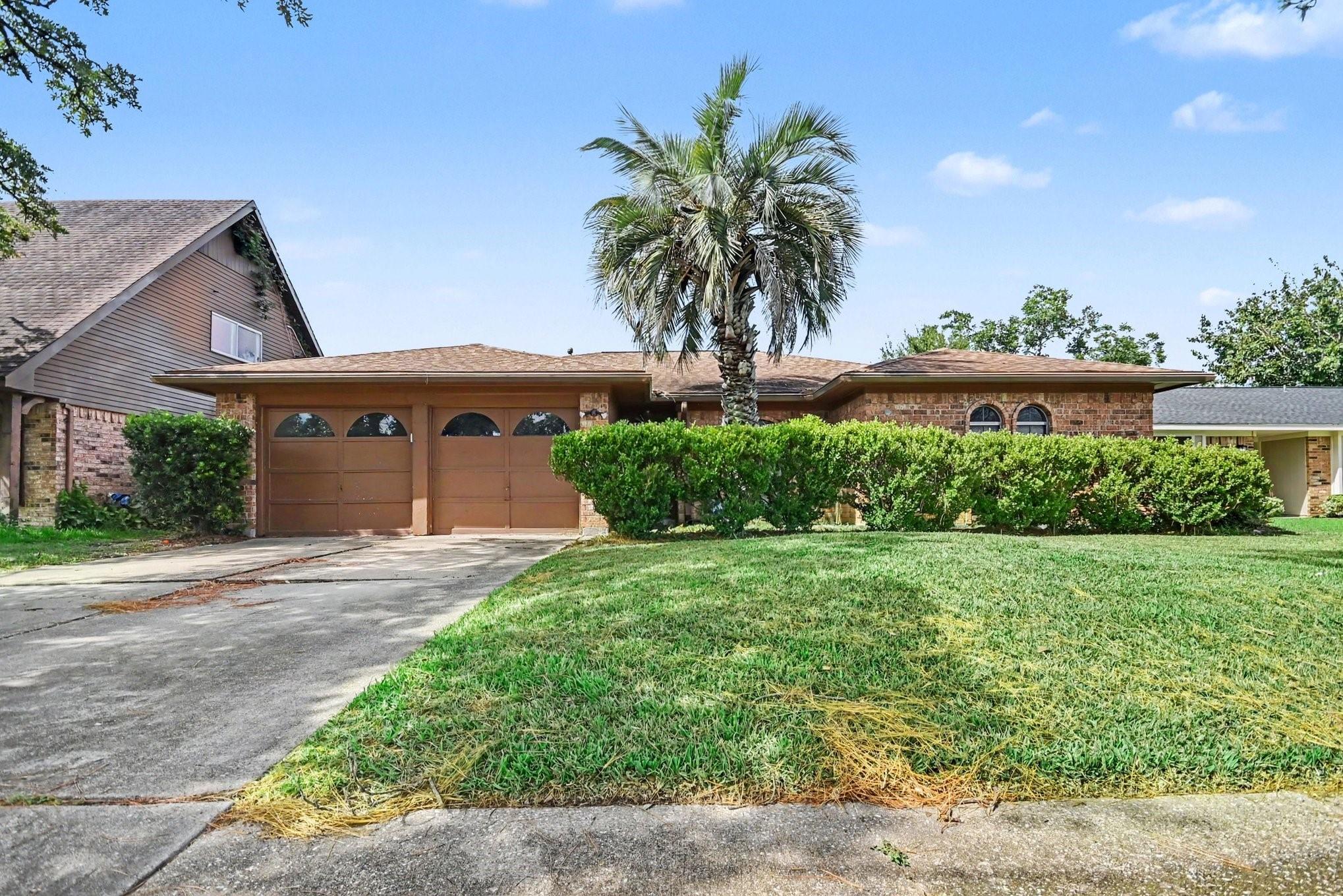 807 Voyager Drive — photo