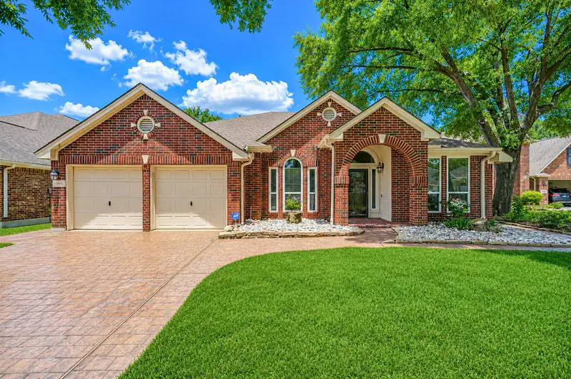15831 Laurel Cove Cove — photo