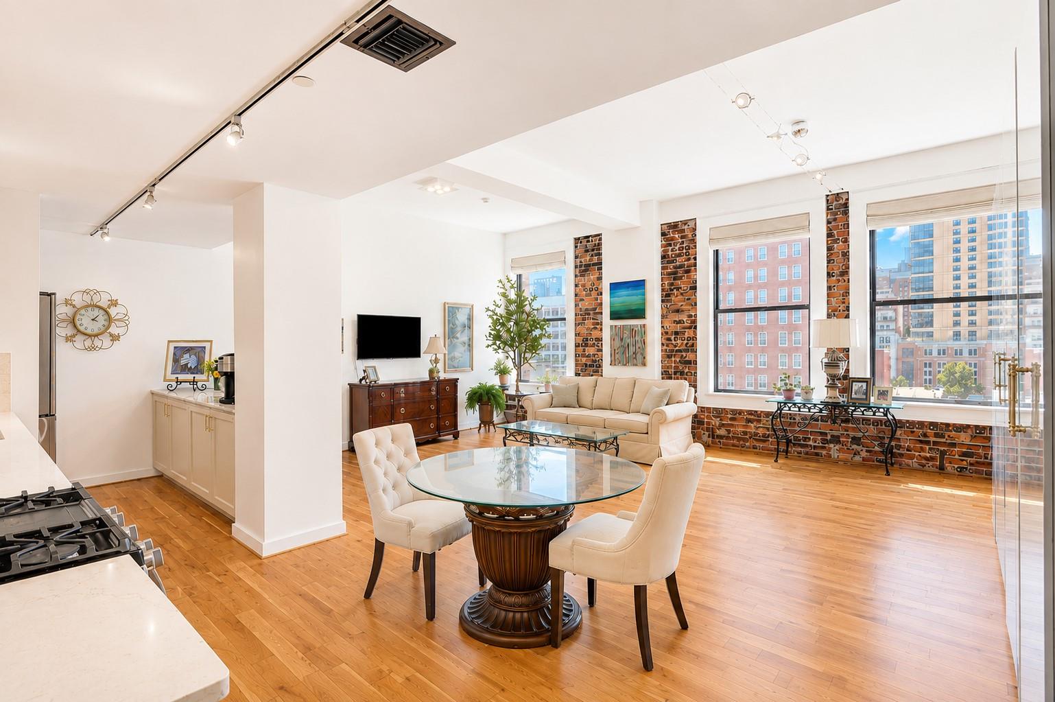 915 Franklin Street #8B — photo