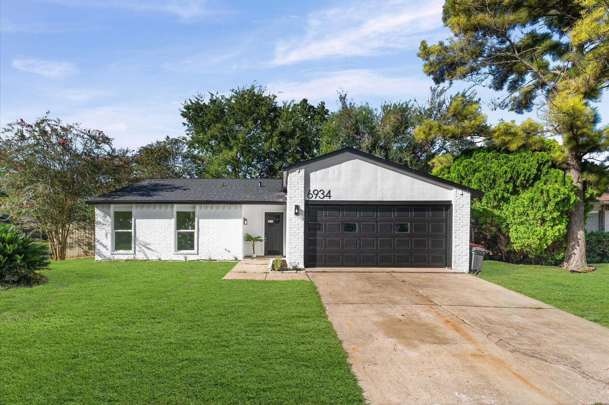 6934 Pickett Drive — photo