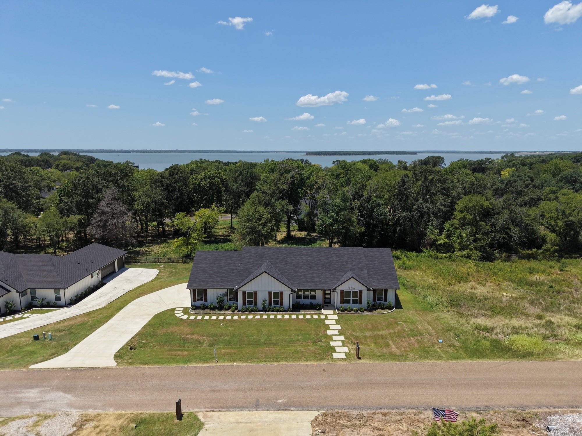 206 Splitrail Drive — photo
