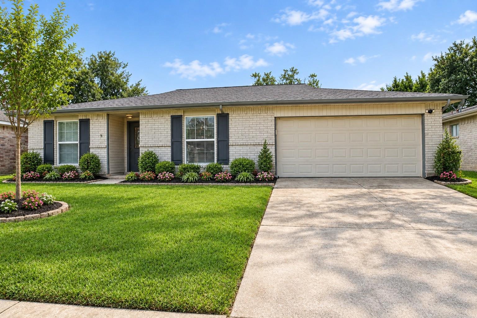 6209 Creekside Lane — photo
