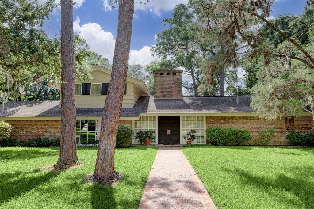1010 River Bend Drive — photo