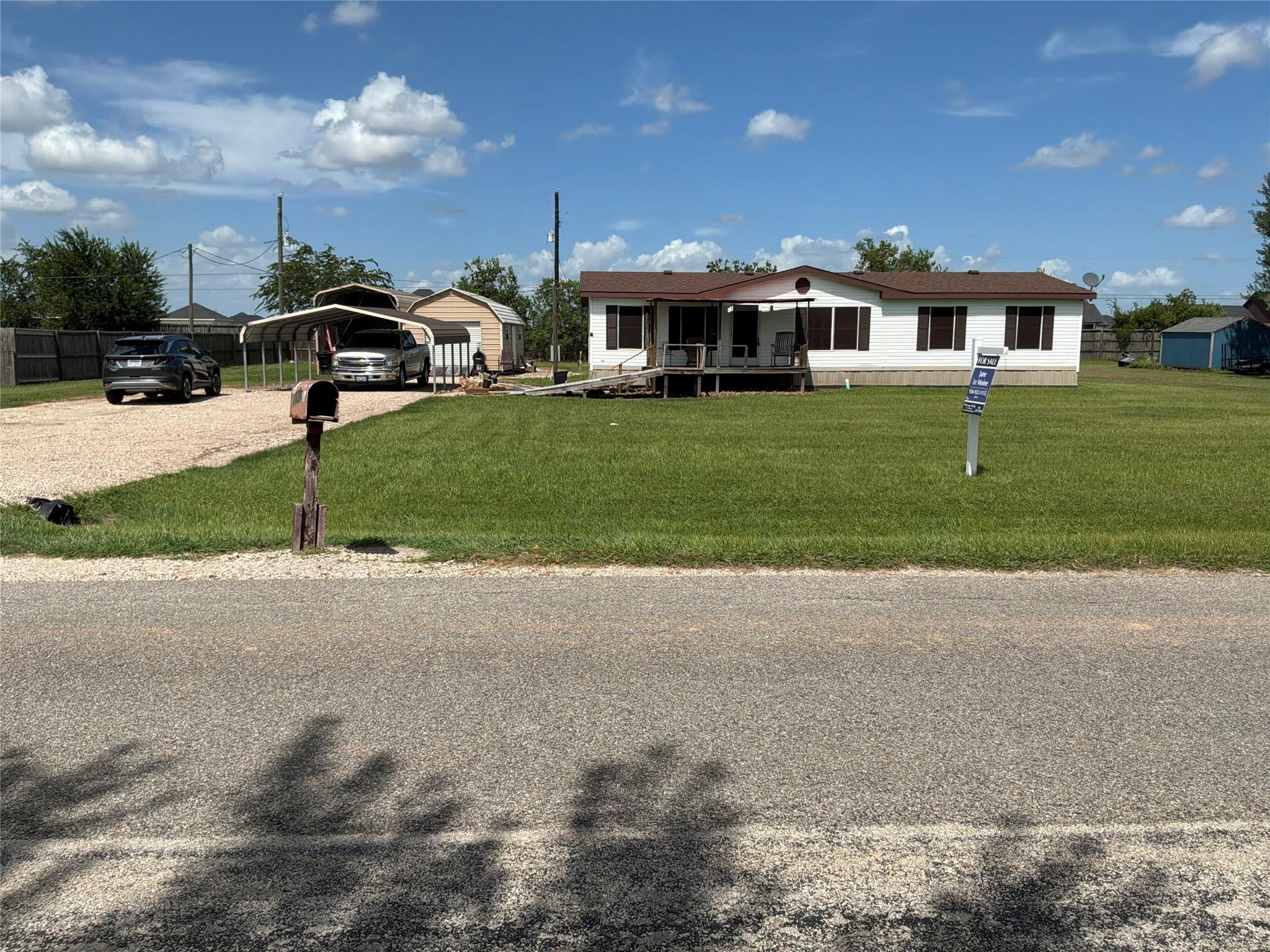 10207 Trey Road — photo