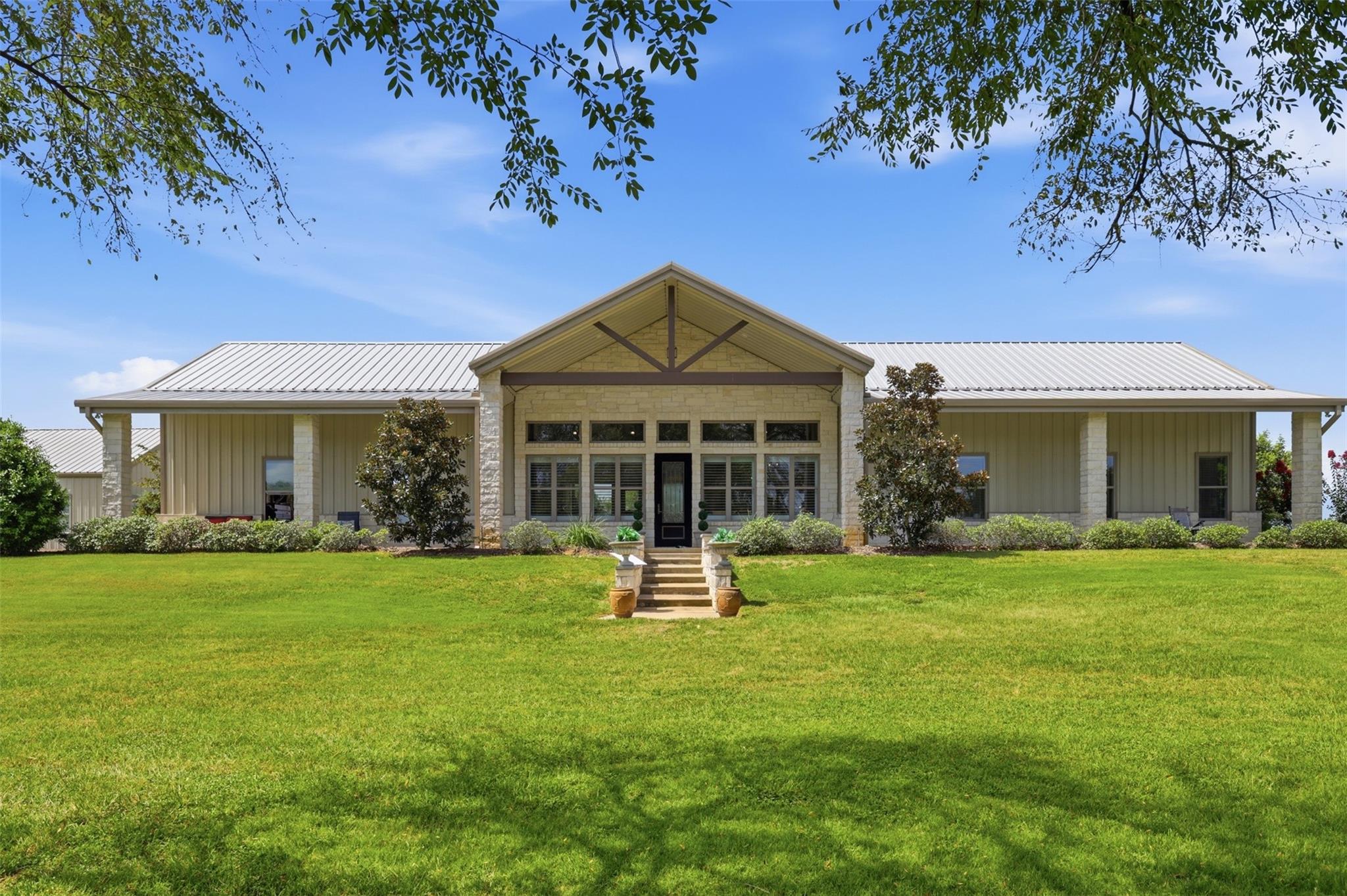 23557 FM 1155 E — photo